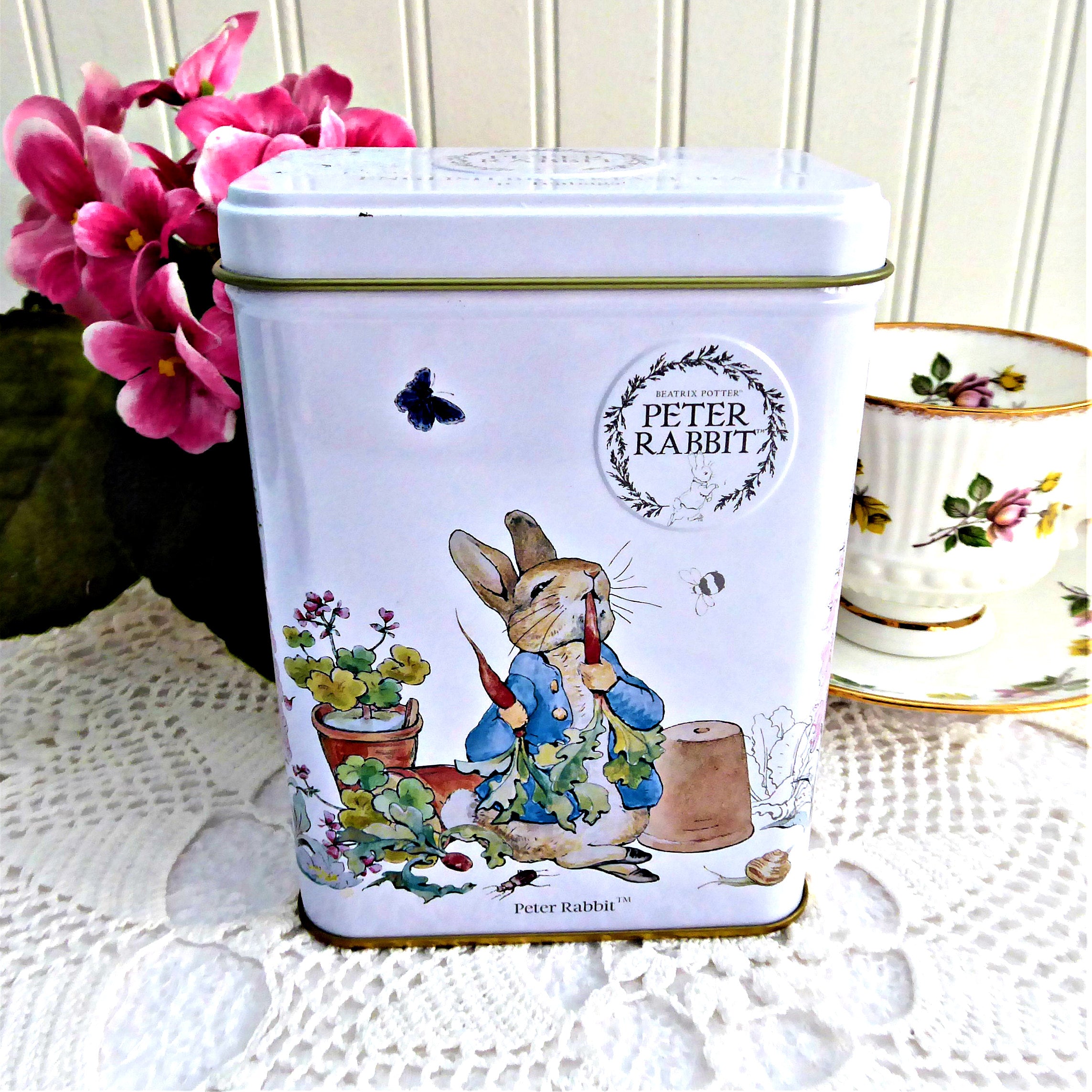 Beatrix Potter Peter Rabbit & Jeremy Fisher Empty Tea Tin Canister - Vintage Collectible Tea Storage for Loose Leaf Tea, Perfect for Kitchen, Pantry & Gift Giving