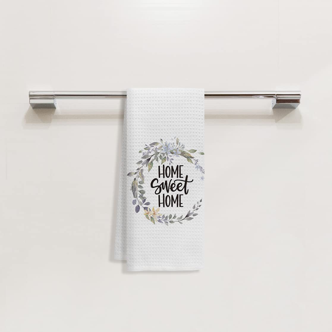 Voatok Home Sweet Home Garland Bath Towel - Soft & Absorbent Family Gift, Decorative Housewarming Present for Mom - Perfect for Bathrooms, Guest Rooms & New Home Decor