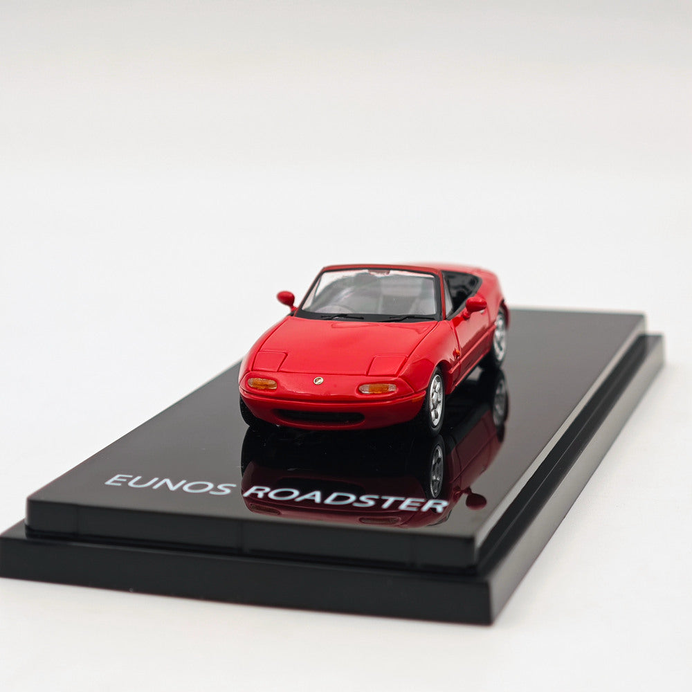 1/64 Scale Mazda Eunos Roadster NA6CE Diecast Model Car with Tonneau Cover - Red Limited Edition HJ642025AR - Collectible Toy for Car Enthusiasts | Perfect for Display, Gifts, and Model Car Collections
