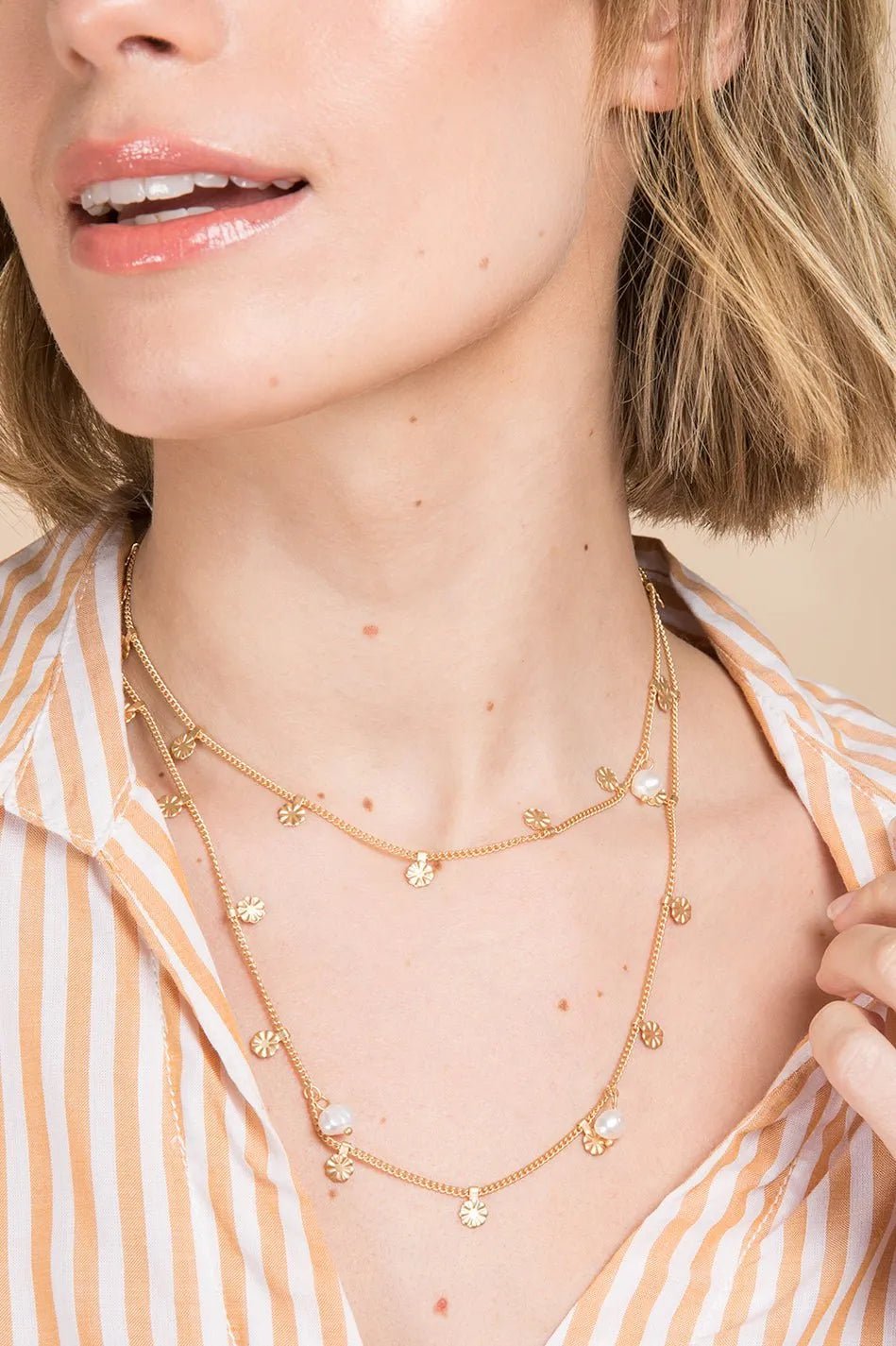Elegant Pearl Charm Chain Necklace for Women - Dainty Layering Jewelry Gift for Birthday, Anniversary & Valentine's Day - Perfect for Everyday Wear, Date Nights & Special Occasions