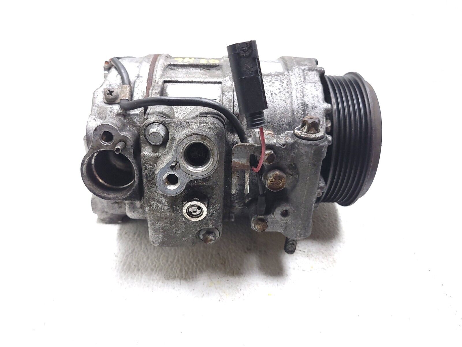 06-11 Mercedes ML500 AC Compressor 447260 0852 OEM Replacement - Perfect for Cooling System Repair & Maintenance
