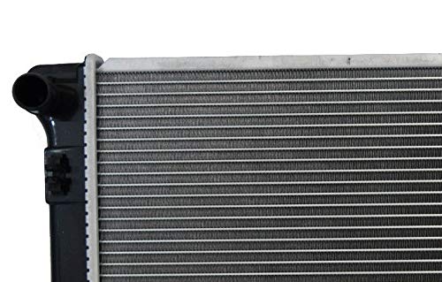 High-Performance Car Radiator - Aluminum Alloy Engine Cooling System for Trucks & SUVs - Perfect for Off-Roading & Heavy-Duty Use