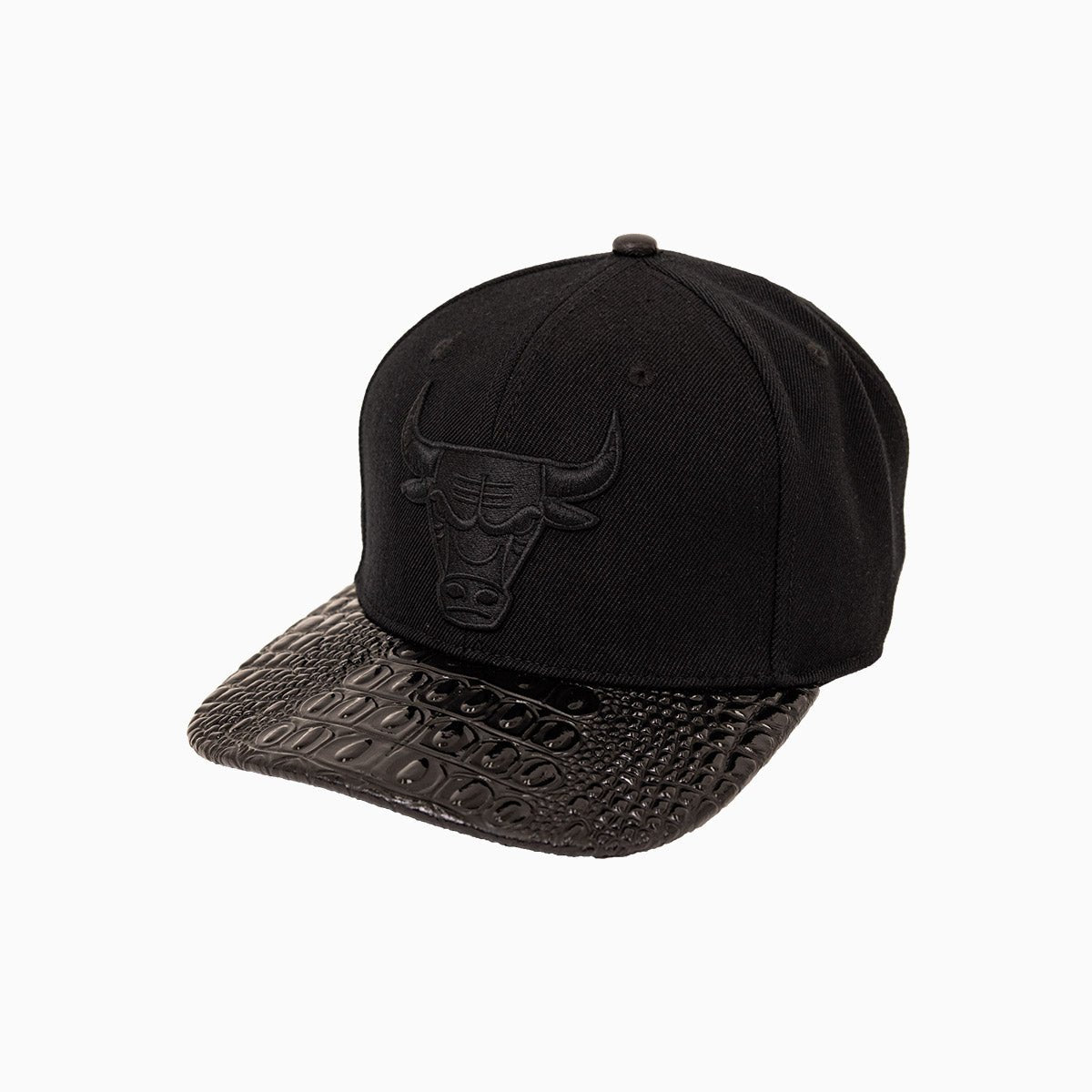 Chicago Bulls NBA Leather Visor Snapback Hat - Official Licensed Basketball Cap for Men & Women - Perfect for Games, Sports Events & Streetwear Fashion