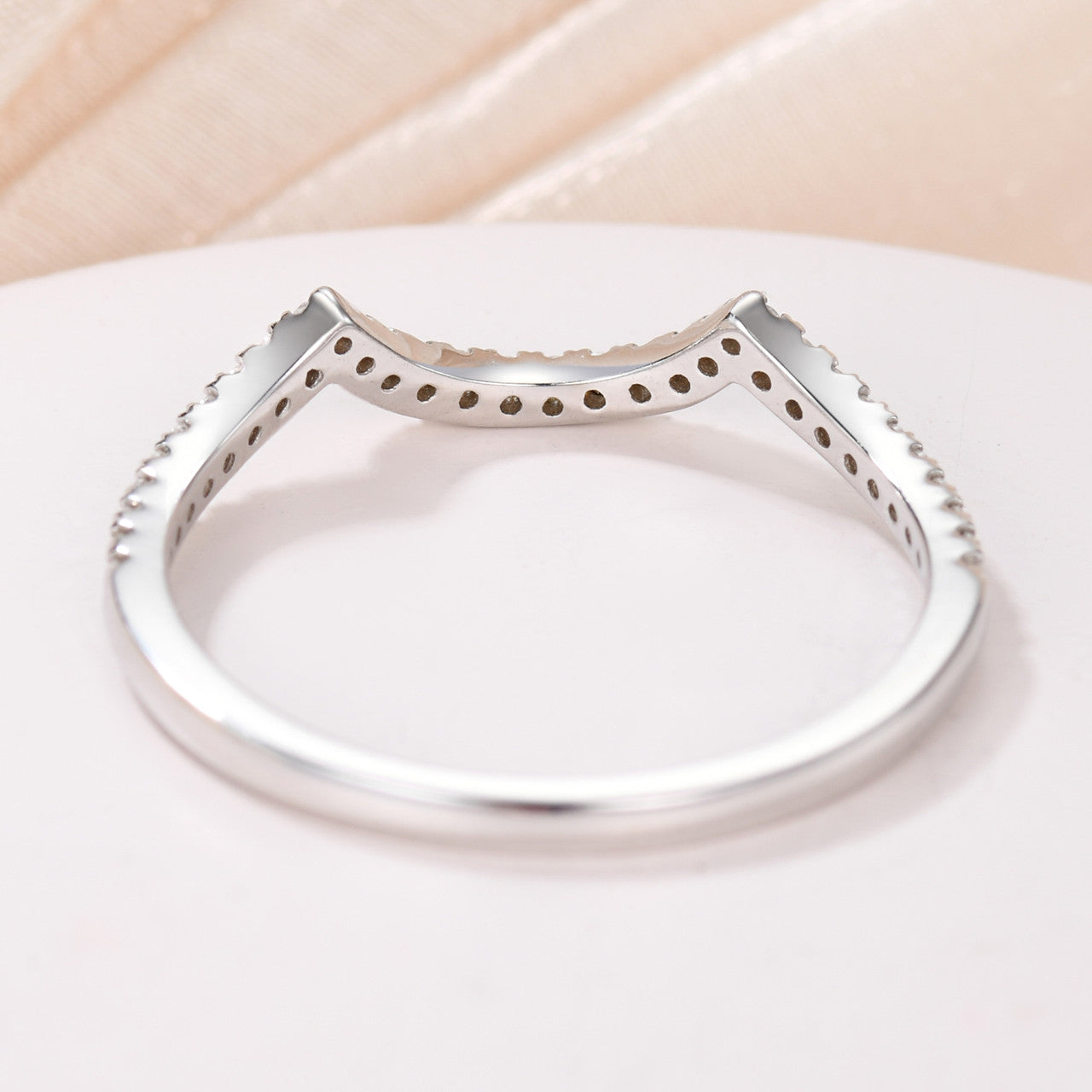 18K White Gold Natural Diamond Arched Accent Wedding Band - Elegant Bridal Ring for Engagement, Anniversary & Special Occasions