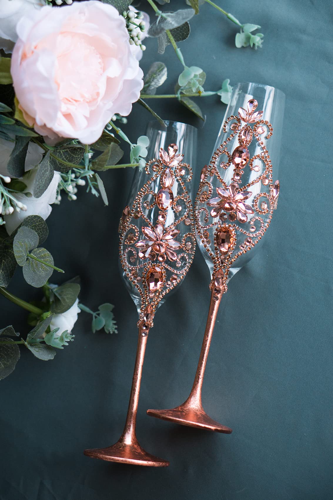 Elegant Rose Gold Champagne Flutes for Wedding Toasting - Personalized Wedding Glassware Set - Perfect for Wedding Decor, Anniversary Celebrations & Romantic Dinners