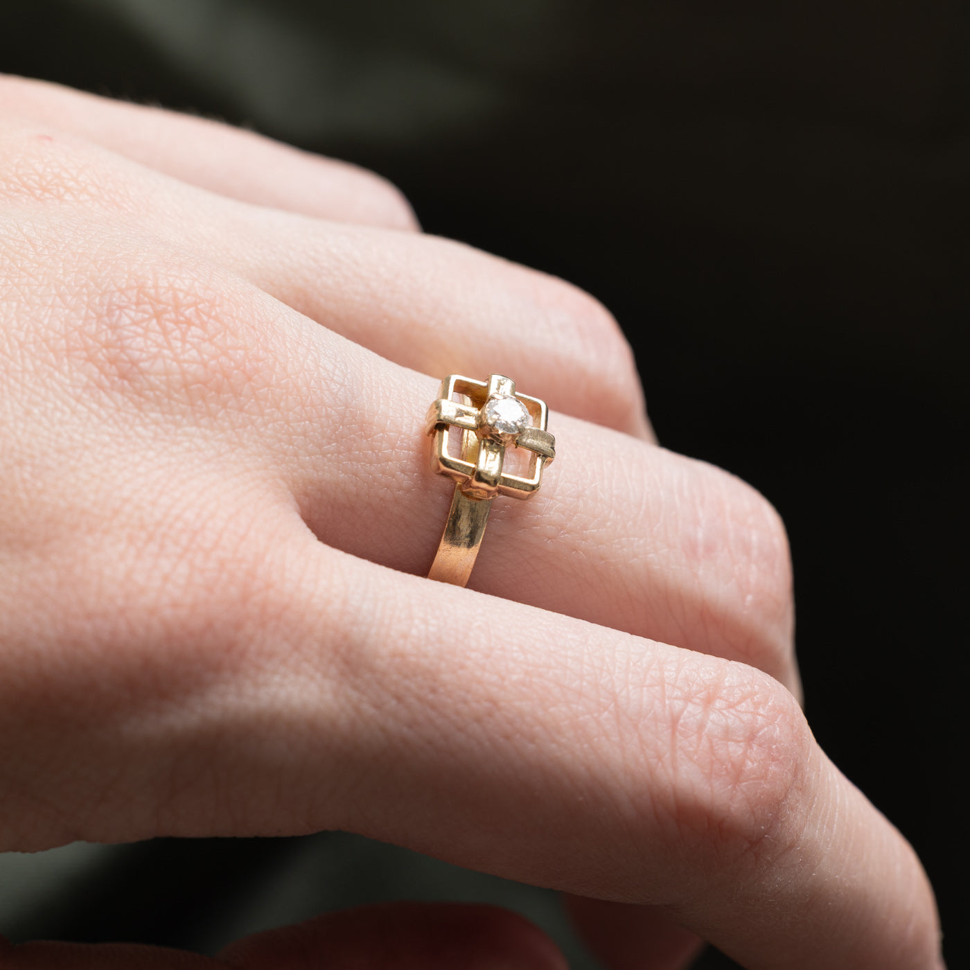 0.12ct Solitaire Diamond Geometric Ring - Size 7.5 | Elegant Engagement & Wedding Band for Women | Perfect for Proposals, Anniversaries & Special Occasions