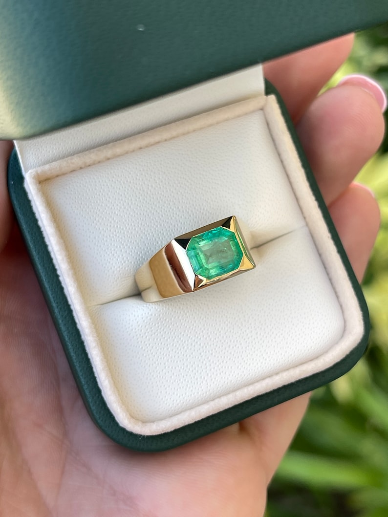 2.66 Carat 14K Gold Colombian Emerald Asscher Cut Solitaire Bold Bezel Gypsy Ring for Men & Women - Perfect for Engagement, Wedding, Anniversary & Everyday Jewelry