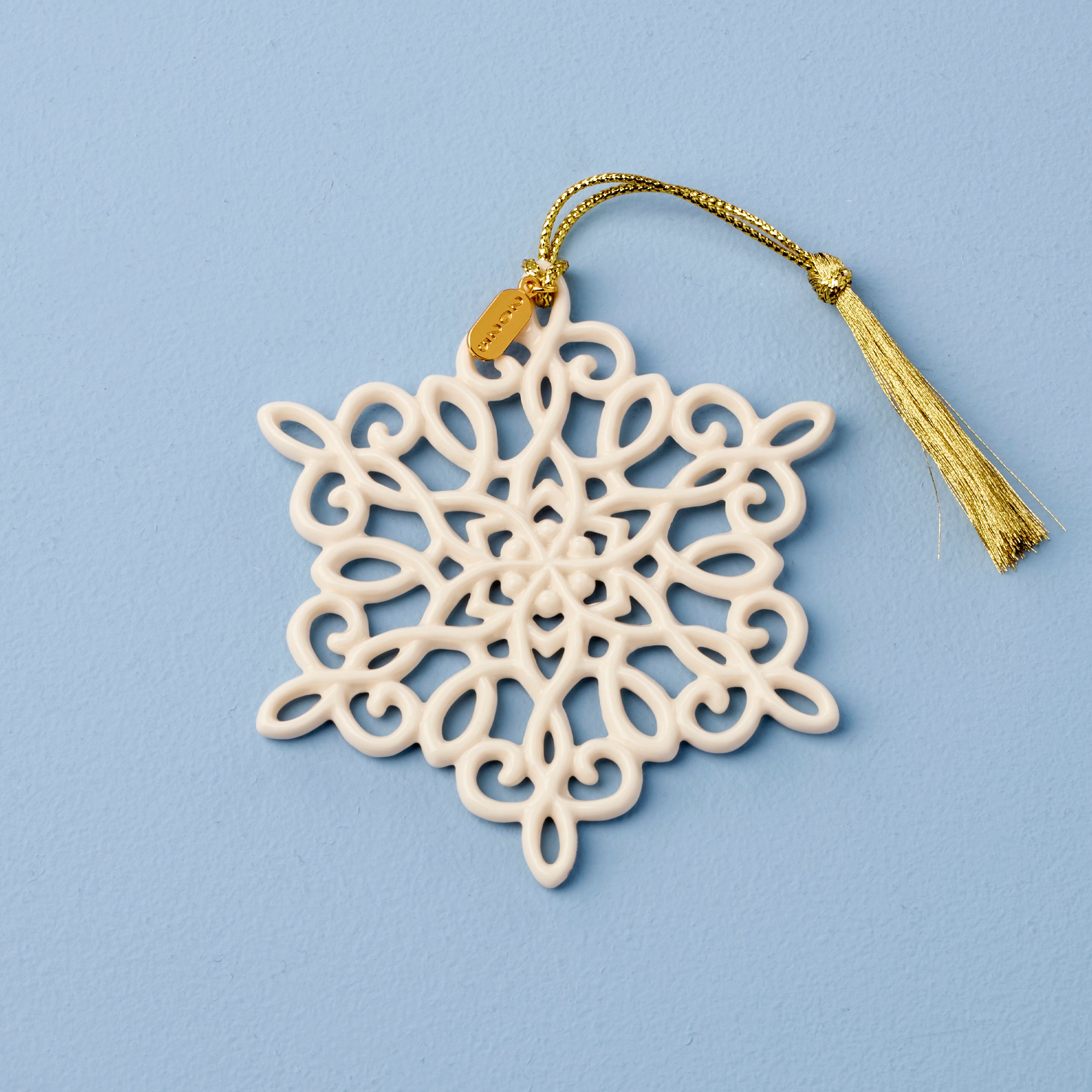 2025 Snow Fantasies Snowflake Ornament - Handmade Christmas Tree Decorations, Winter Holiday Decorative Hanging Ornaments for Xmas, Home, Party & Gift Giving