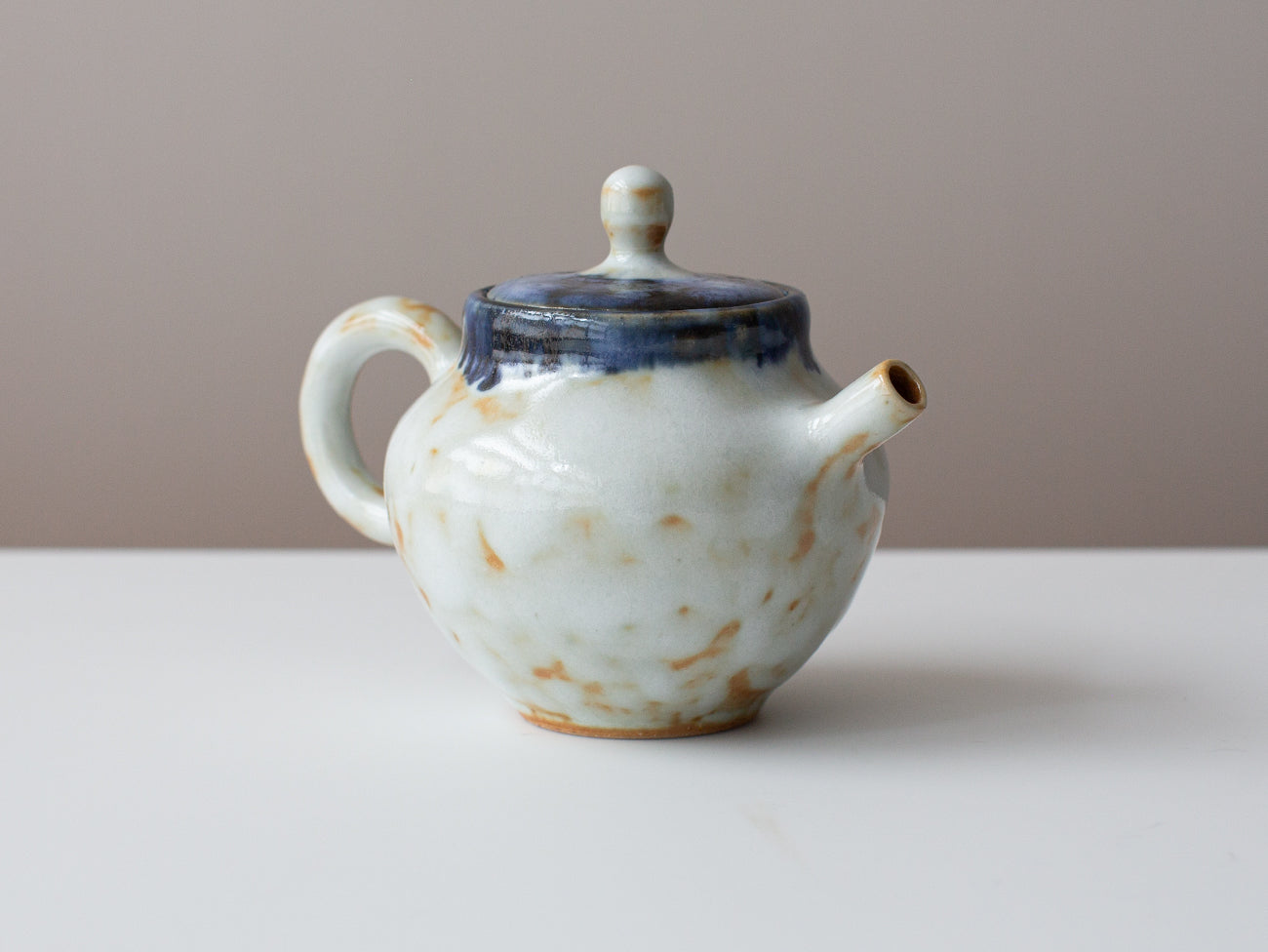 Elegant Cobalt Accented Teapot - Premium Ceramic Tea Kettle for Loose Leaf & Herbal Tea - Perfect for Afternoon Tea, Gifts & Home Decor