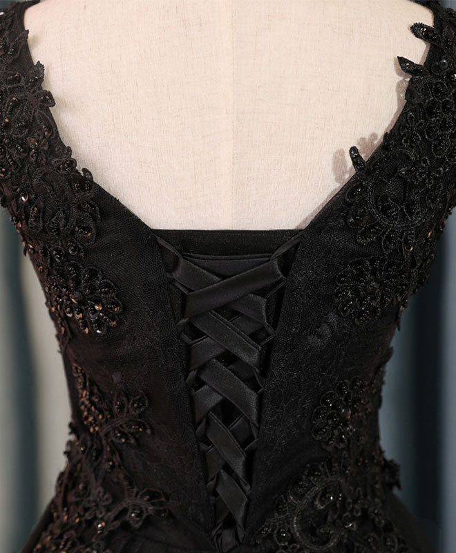 Elegant Black V-Neck Lace Short Prom Dress - Sexy Homecoming Party Gown for Women - Perfect for Prom Night, Homecoming Dance & Special Occasions