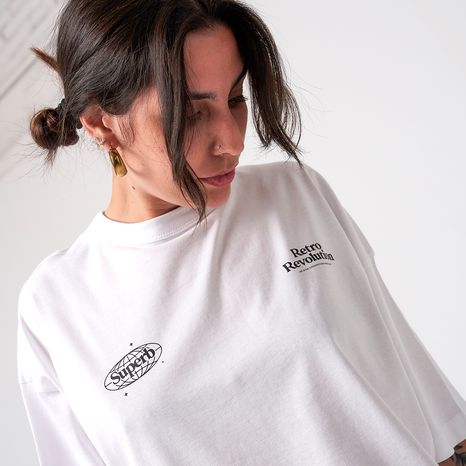 Oversized White Graphic T-Shirt - Funny 'Sell Drugs' Print - Streetwear Fashion for Casual Wear & Urban Style