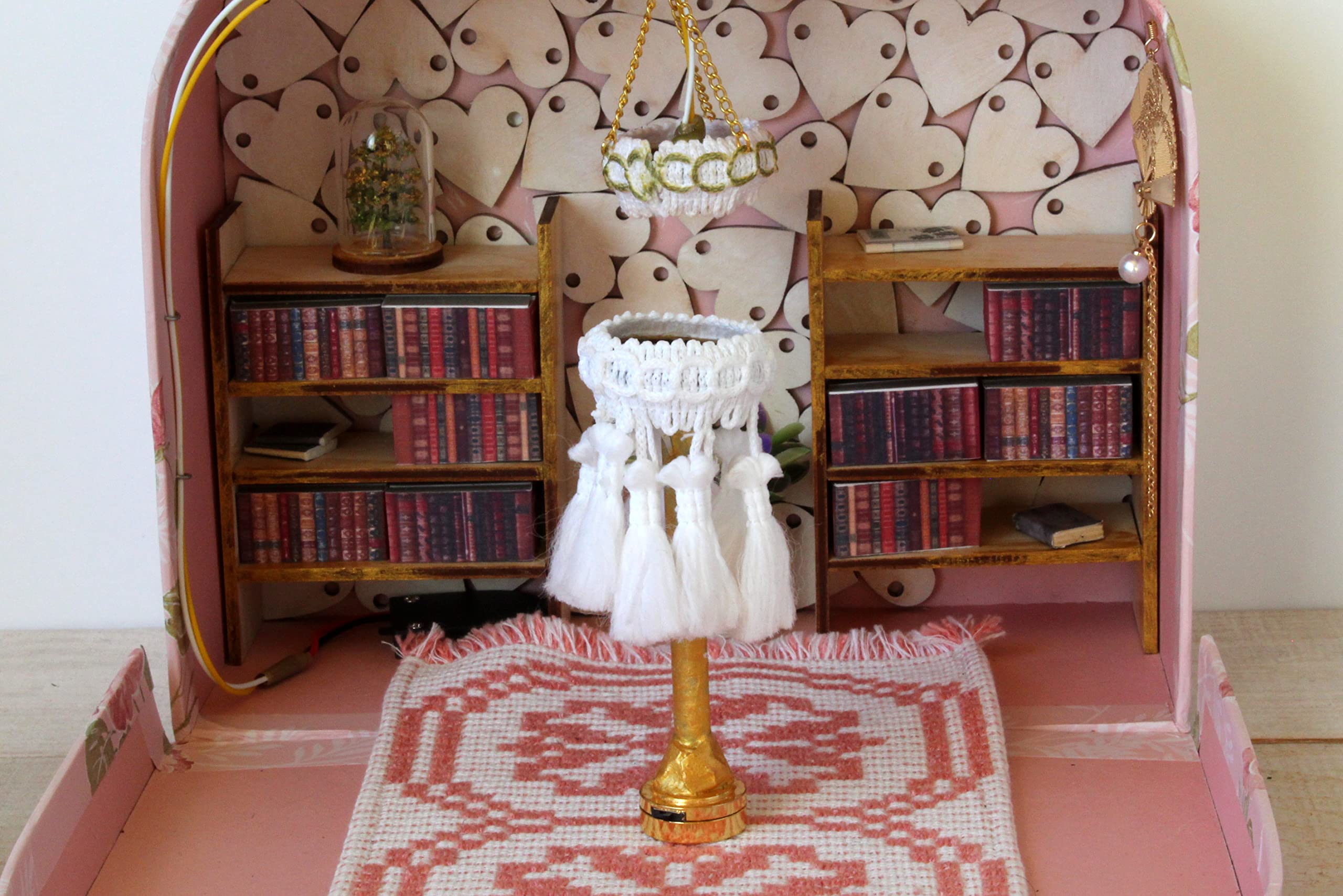 1:12 Scale Miniature Travel Dollhouse in a Suitcase with Chair, Fireplace & Table Accessories - Perfect for Collectors, Kids Play & Home Decor Display
