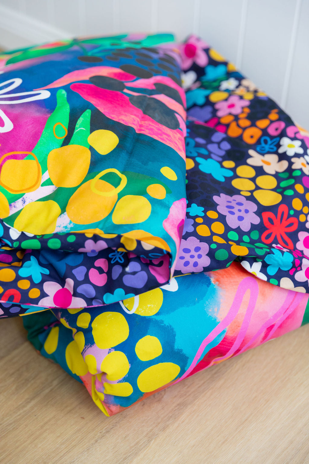 Kasey Rainbow Matilda Quilt Cover Set - Soft & Stylish Bedding for Cozy Nights - Perfect for Master Bedrooms, Guest Rooms & Dorm Decor