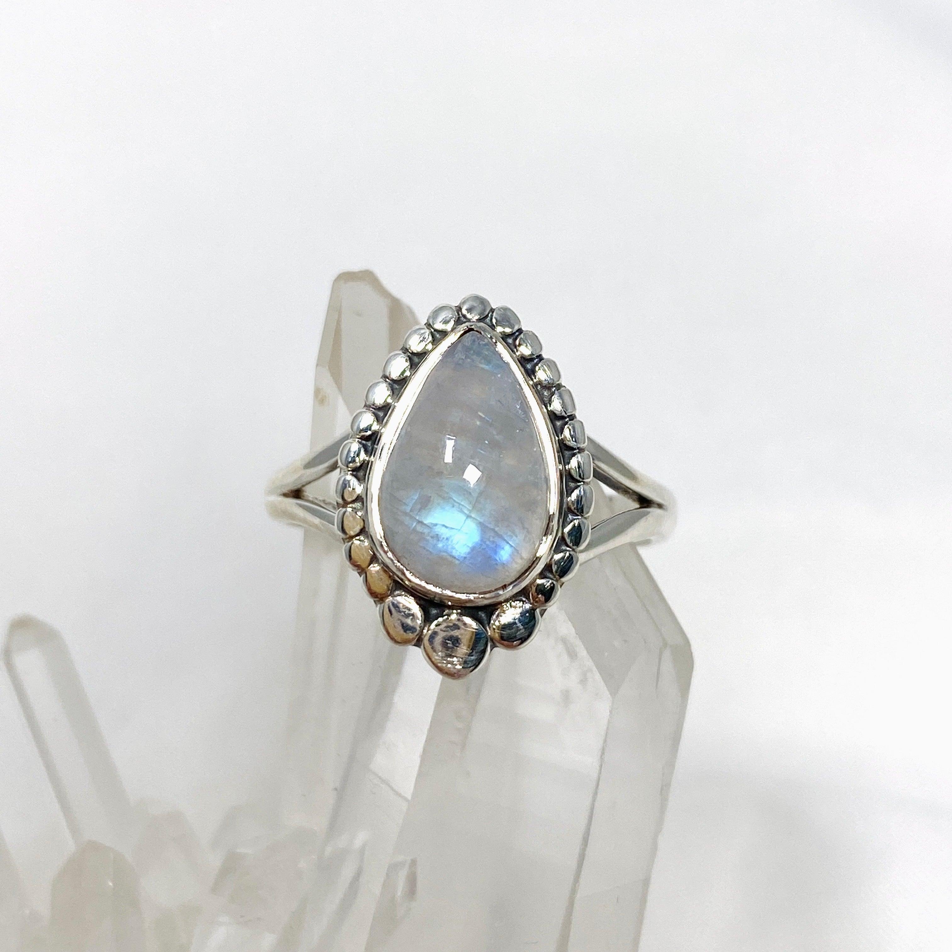 Moonstone Teardrop Gemstone Ring - Sterling Silver Vintage Jewelry R3941 for Women, Perfect for Weddings, Date Nights & Special Occasions