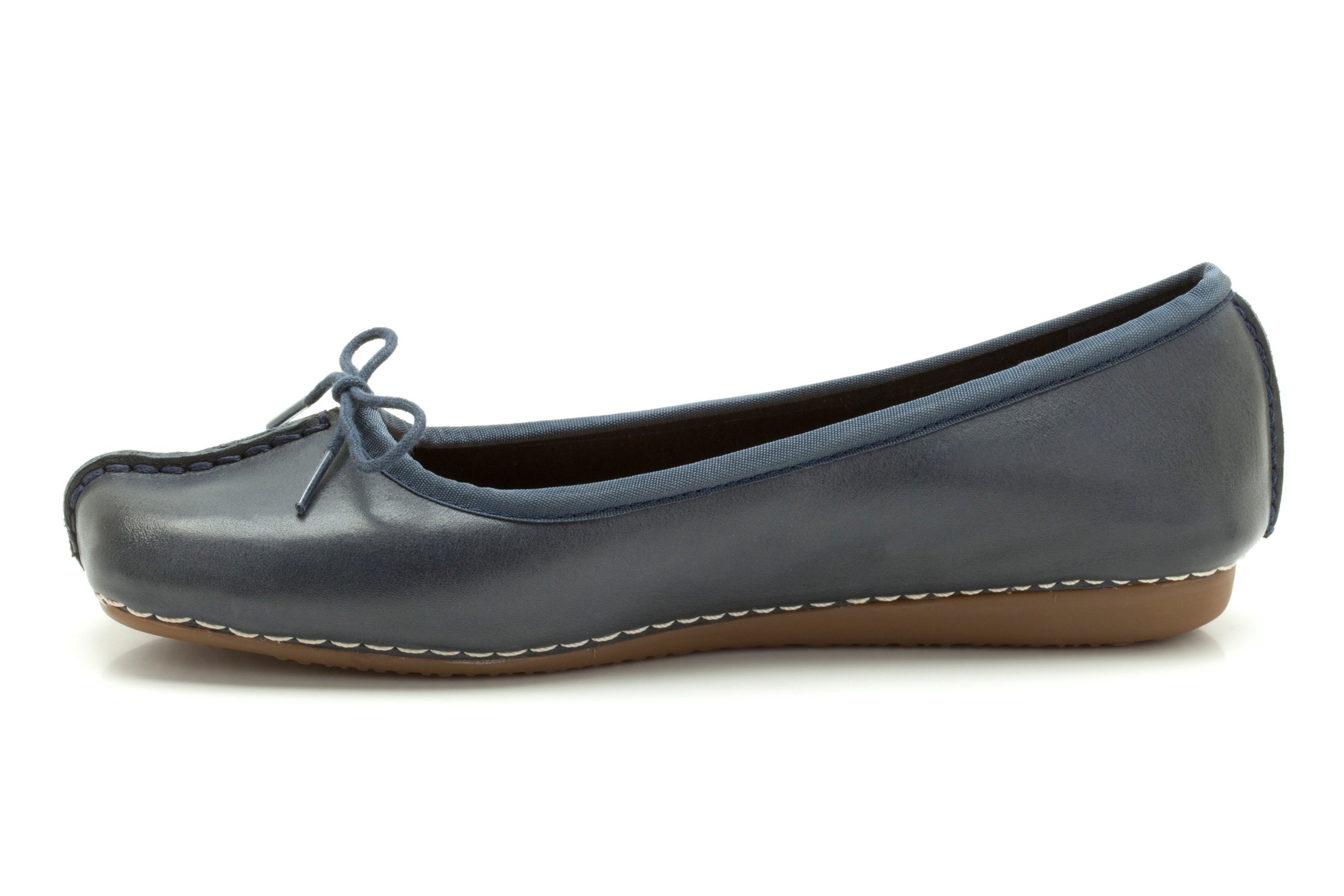Clarks Women's Comfortable Ballet Flats - Lightweight & Stylish Shoes for Work, Travel & Everyday Wear
