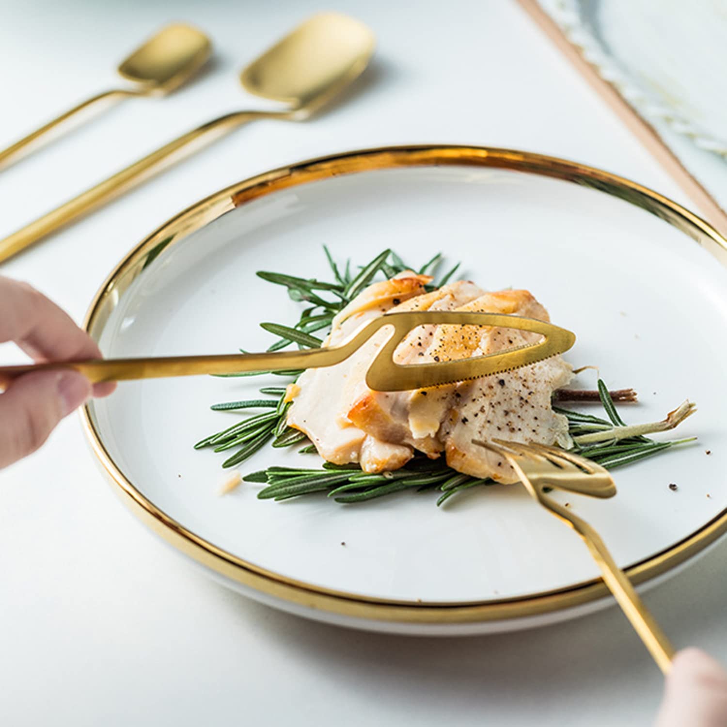 24-Piece Matte Rose Gold Silverware Set for 6 - Modern Stainless Steel Flatware Cutlery Set - Elegant Dinnerware & Tableware for Kitchen, Family Gatherings, Dinner Parties & Daily Use - Dishwasher Safe