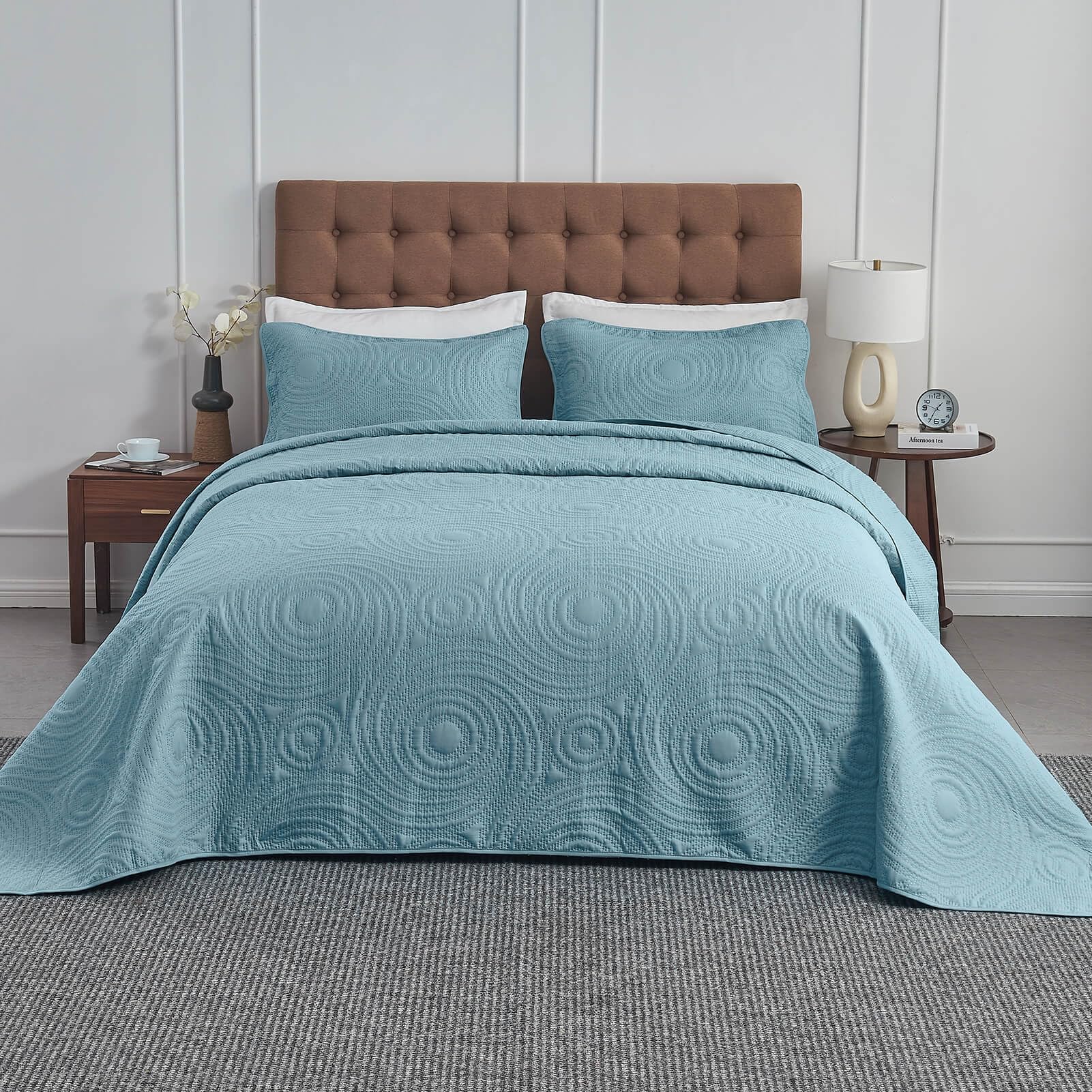Oversized King Bedspread 128x120 Inches - Lightweight Quilt Set for Extra Tall/Wide King or California King Bed - Includes 1 Quilt & 2 Pillow Shams - Soft Blue Bedding - Perfect for Master Bedrooms, Guest Rooms & Luxury Hotels