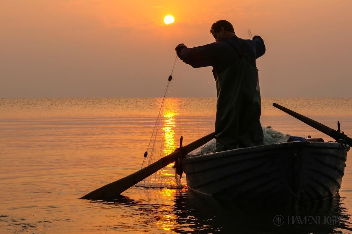 Plate 9 Fishers of Men Series 4 - Religious Wall Art Decor for Home & Church - Perfect for Christian Gift & Faith-Based Interior Design
