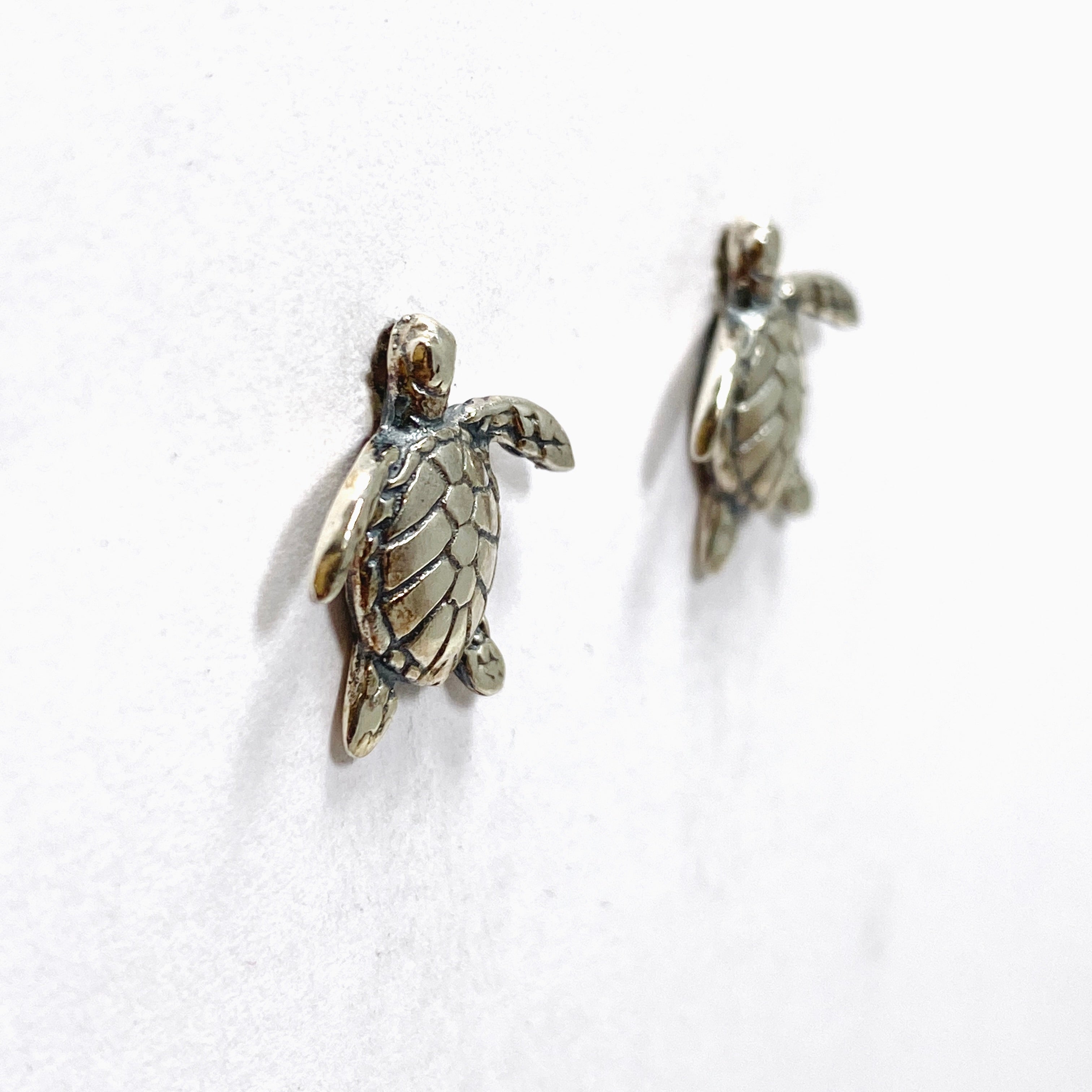 925 Sterling Silver Turtle Stud Earrings for Women - Hypoallergenic & Tarnish-Resistant - Perfect for Everyday Wear, Beach Outings & Gifts