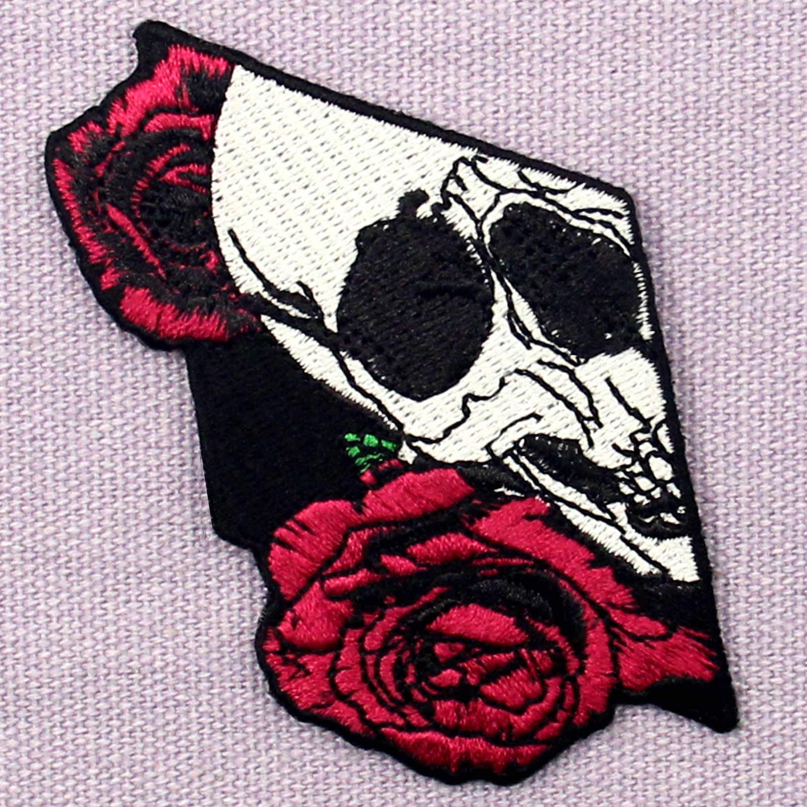 Skull and Rose Embroidered Patch - Iron On or Sew On Emblem for Jackets, Hats, Bags - Gothic Punk DIY Clothing Accessories