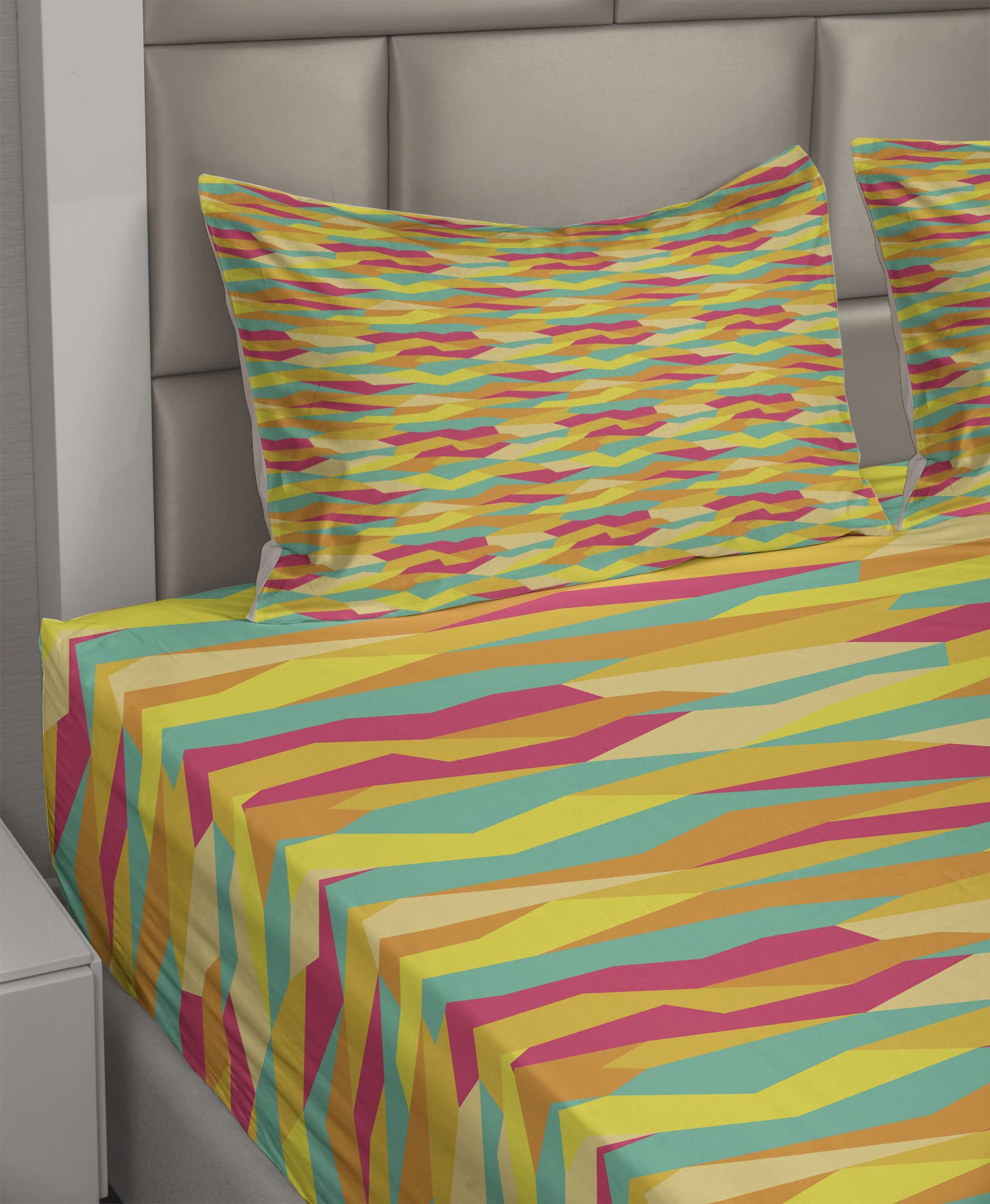 Ambesonne Geometric Bed Sheet Set 4-Piece - King Size, Jade Green & Marigold, Funky Prehistoric Tile Design, Fitted & Flat Sheets with Pillowcases | Modern Bedroom Decor, Guest Room Essentials, Unique Gift Idea