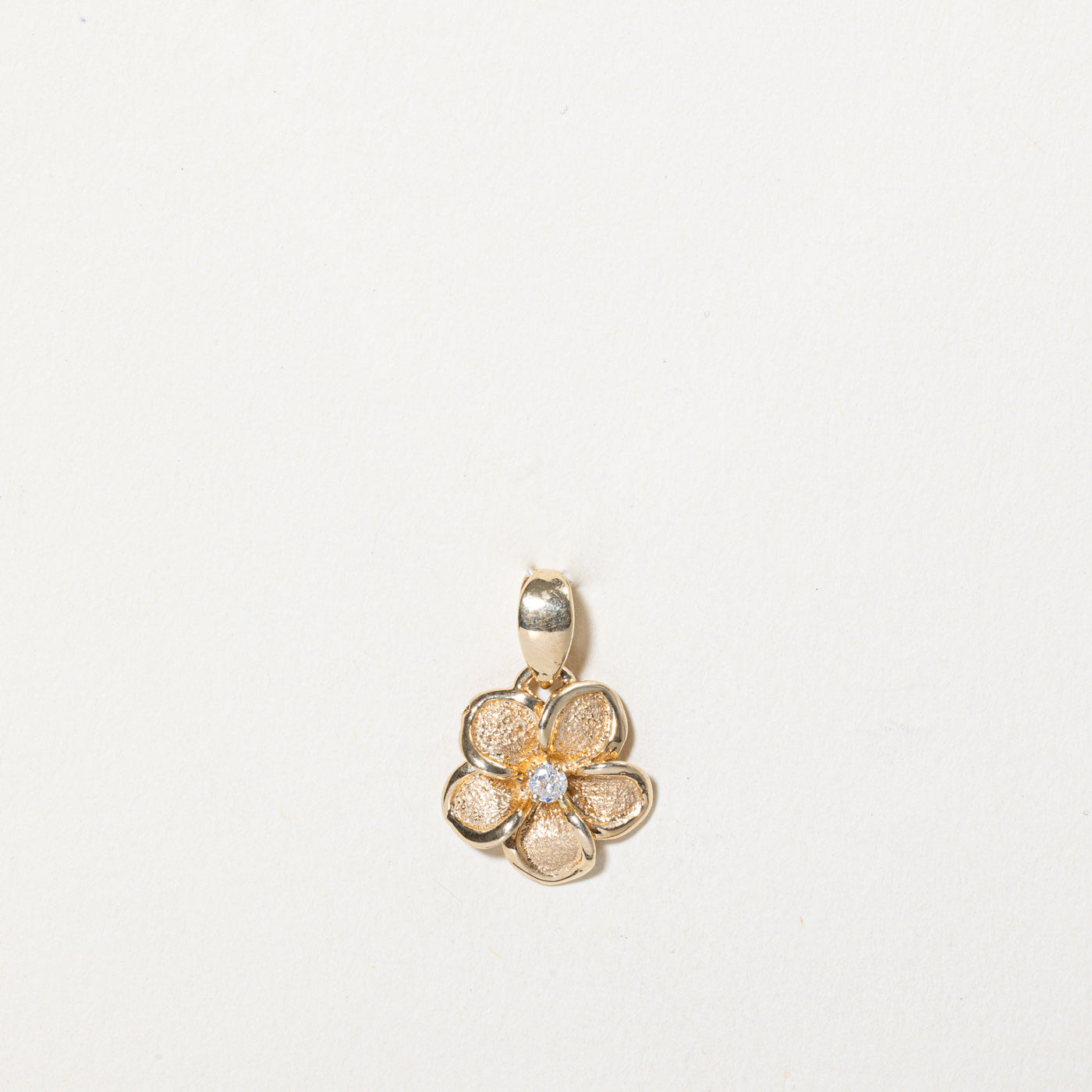 0.05ct Diamond Flower Pendant Necklace - Elegant 14K Gold Floral Jewelry for Women - Perfect Gift for Anniversary, Valentine's Day & Special Occasions