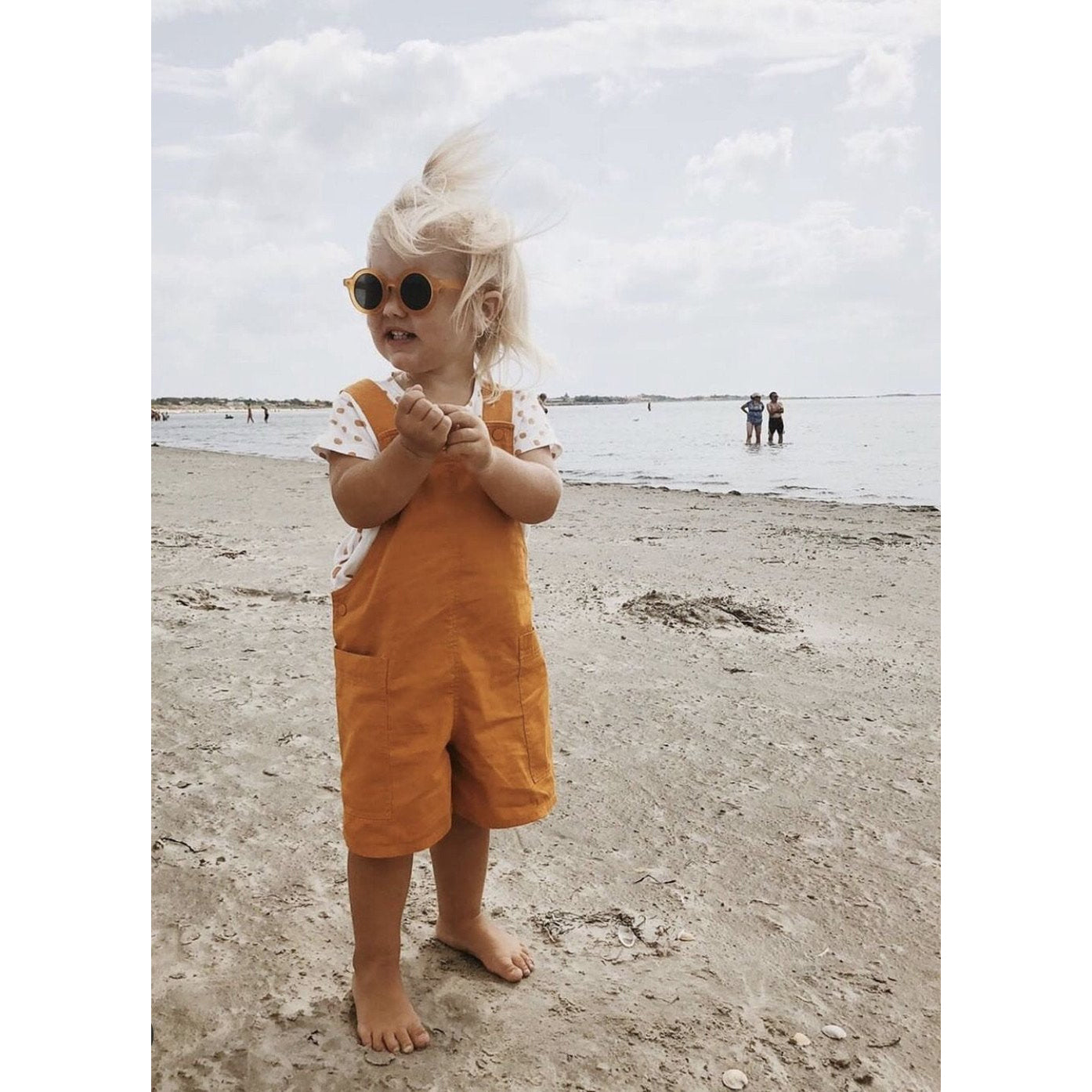 BabyMocs Kids Sunglasses - Signature Round Beige Frame UV400 Protection for Boys & Girls - Perfect for Outdoor Play, Beach, and Sunny Day Activities