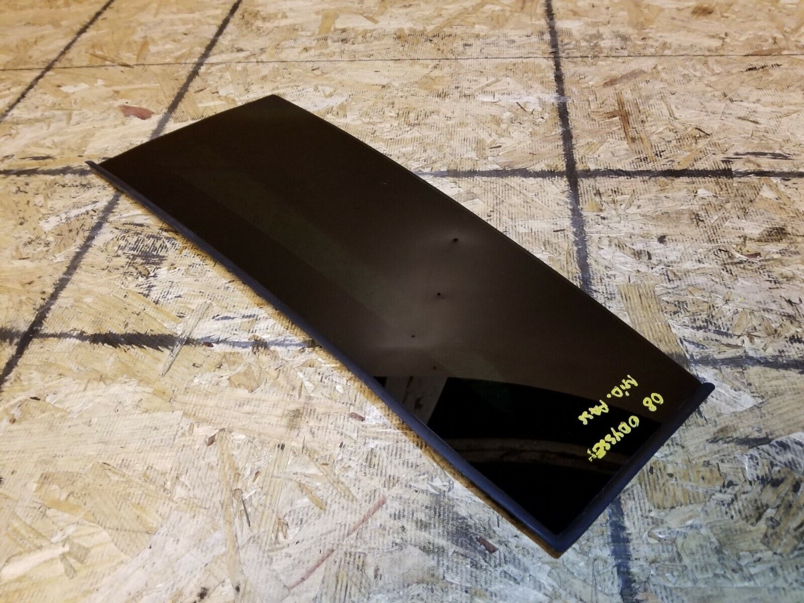 2005-2010 Honda Odyssey Right Passenger Side Sliding Door Vent Window Replacement - Perfect for Auto Glass Repair & Replacement Services