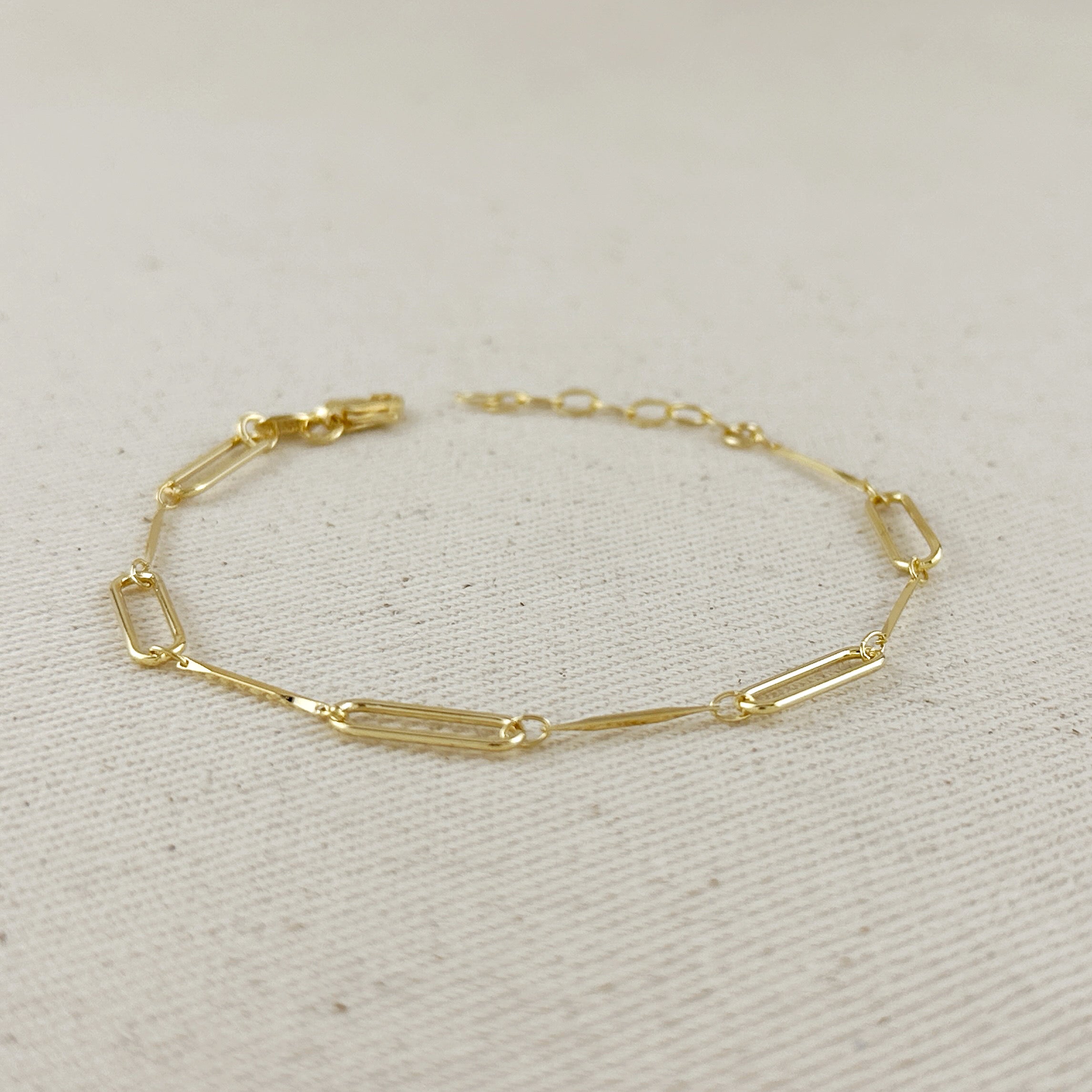 18K Gold Filled Paperclip & Straw Bracelet - Trendy Minimalist Jewelry for Women - Perfect for Everyday Wear, Office & Casual Outfits