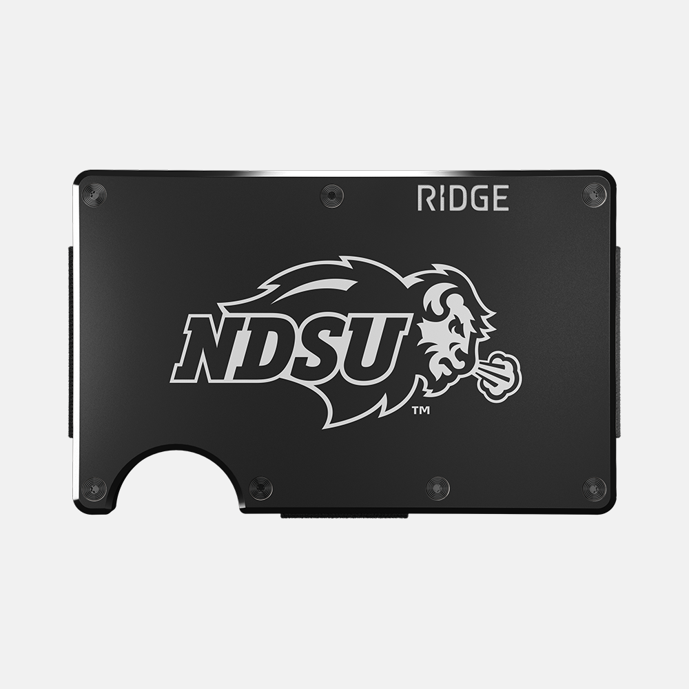 Ridge Wallet for Men - Slim Minimalist RFID Blocking Front Pocket Wallet - North Dakota State Bison Design - Perfect for Everyday Carry, Travel & Gifts