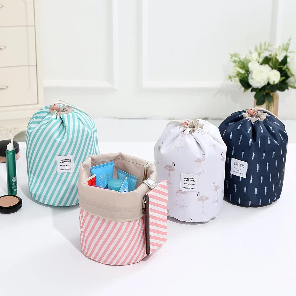 Large Capacity Drawstring Cosmetic Bag – Round Barrel Shape Makeup Organizer for Travel, Gym & Daily Use – Multi-Purpose Pouch (Color May Vary) – Pack of 1