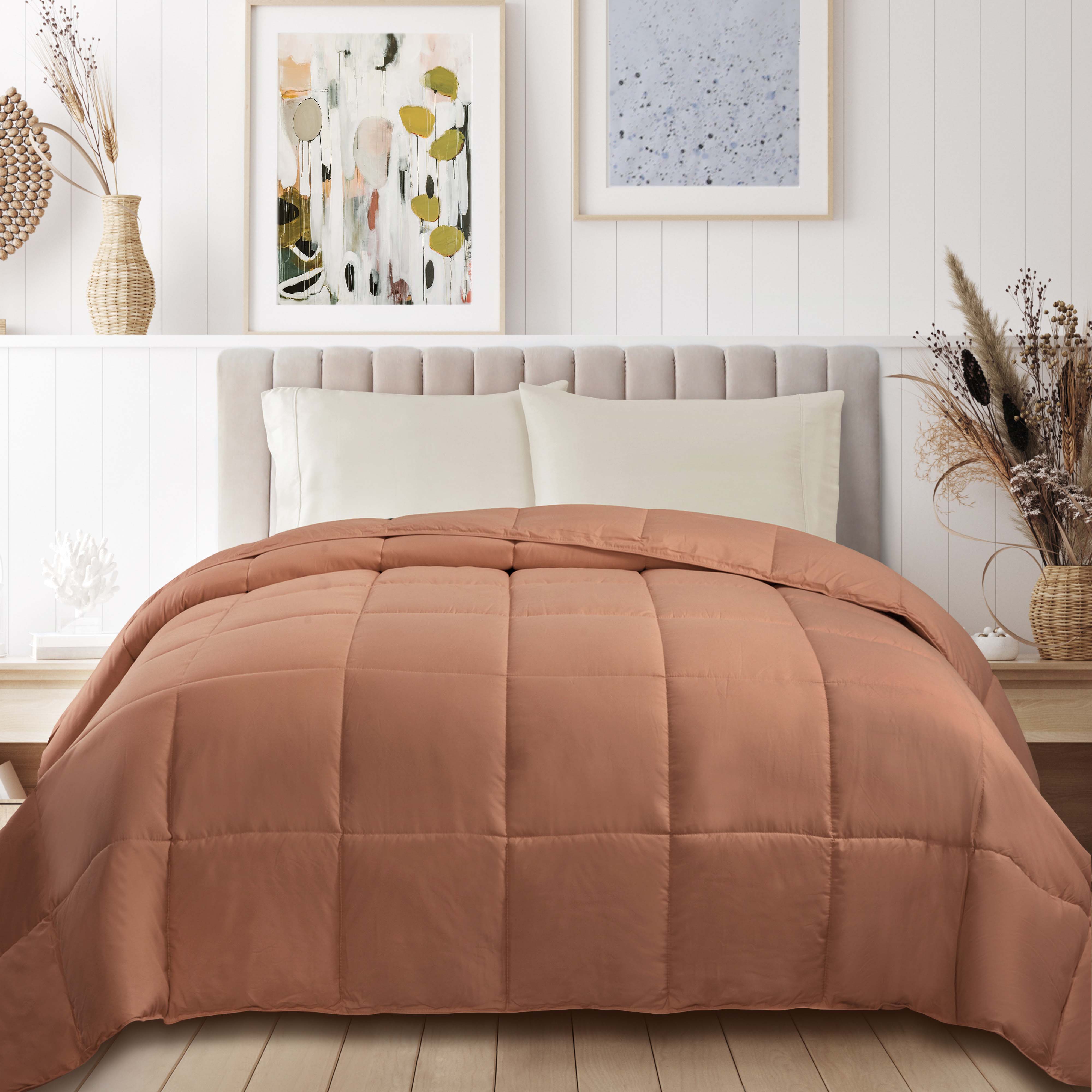 All-Season Reversible Down Alternative Comforter - Lightweight & Hypoallergenic Bedding for Year-Round Comfort - Perfect for Master Bedroom, Guest Room & Dorm Use