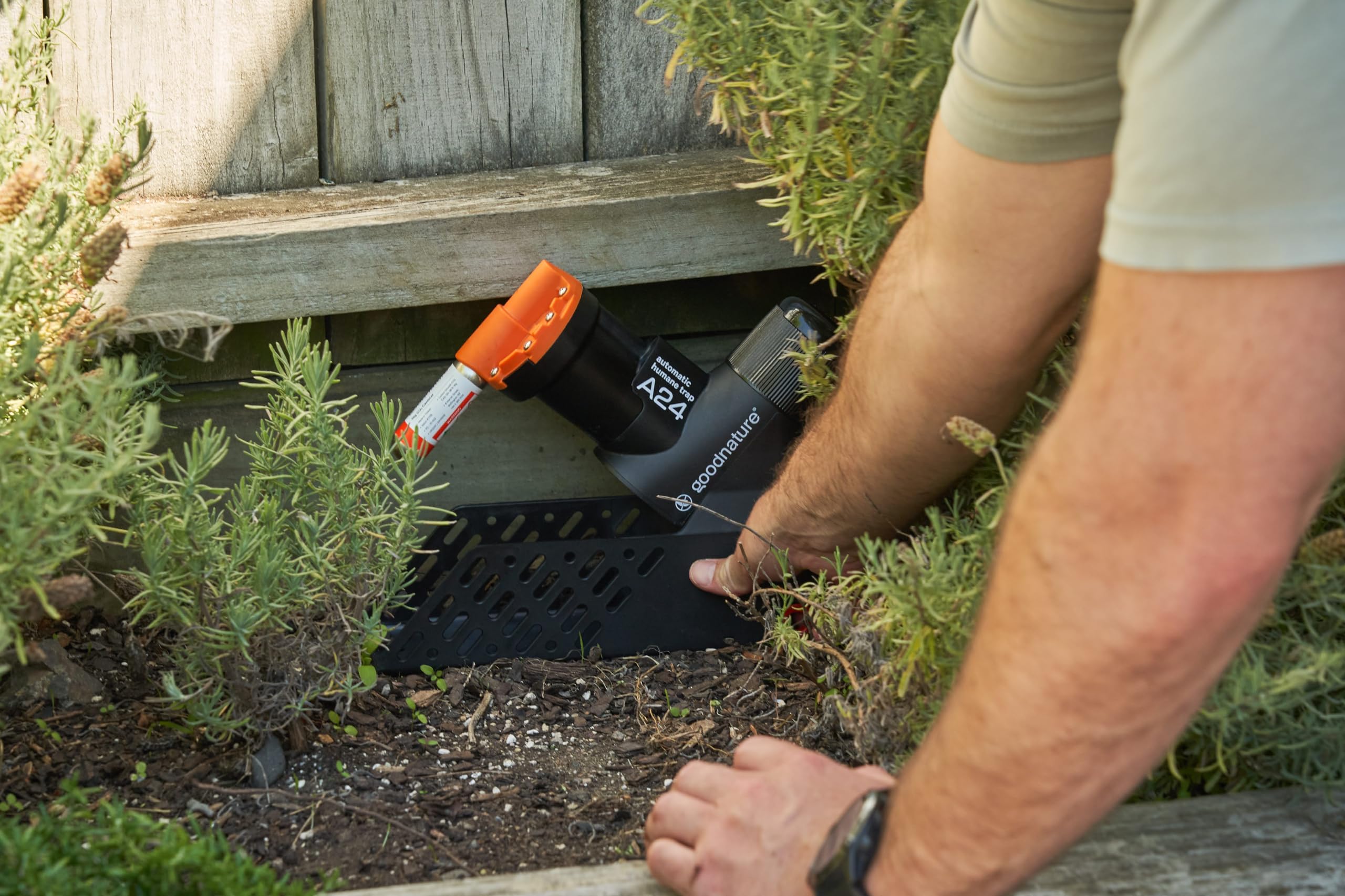 Goodnature Smart Rat and Mouse Trap Kit - Humane Automatic Pest Control with Portable Stand, CO2 Canister & Smart Counter - Ideal for Homes, Farms, and Commercial Use