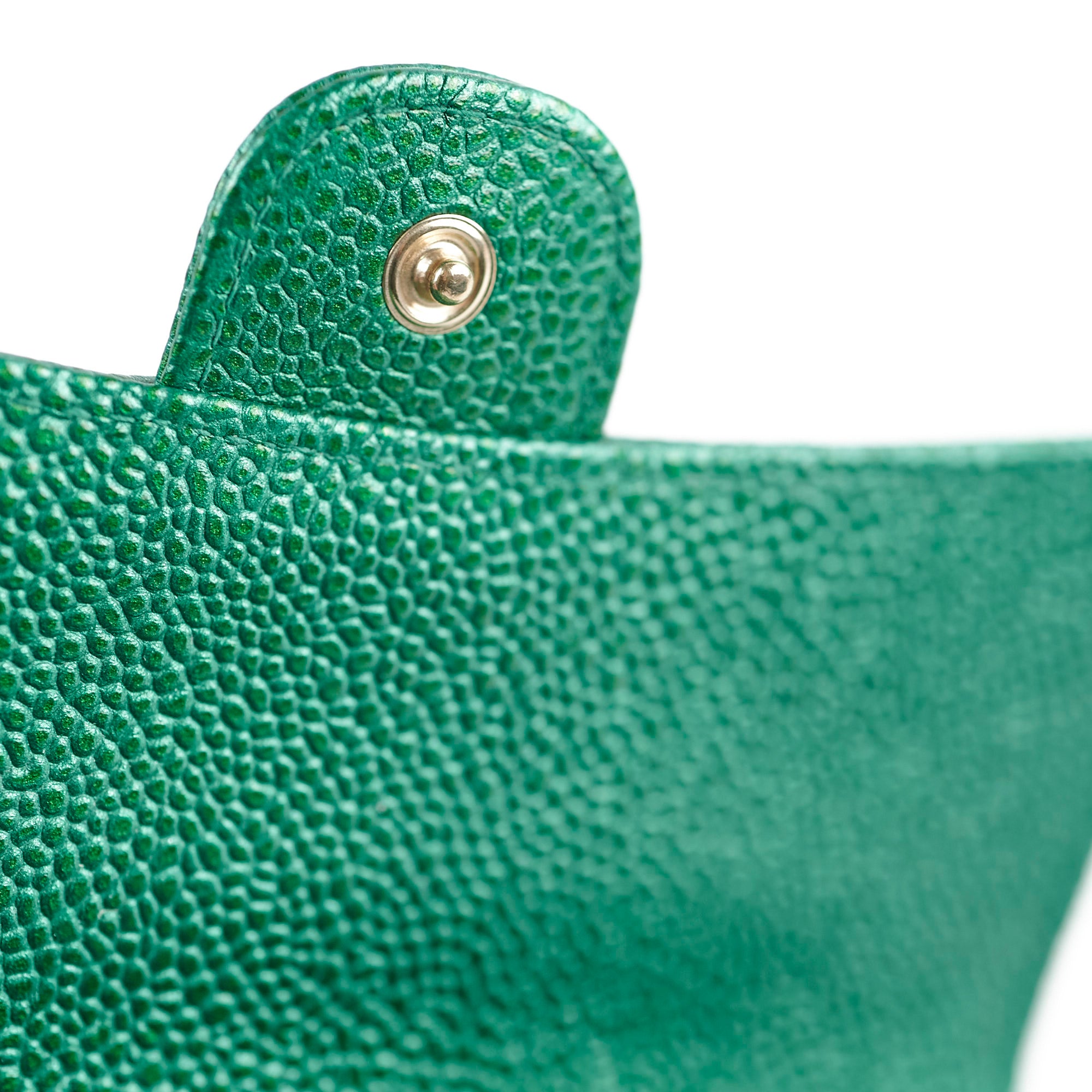 Chanel 18S Caviar Wallet Iridescent Emerald Green - Luxury Women's Leather Wallet for Everyday Use & Special Occasions