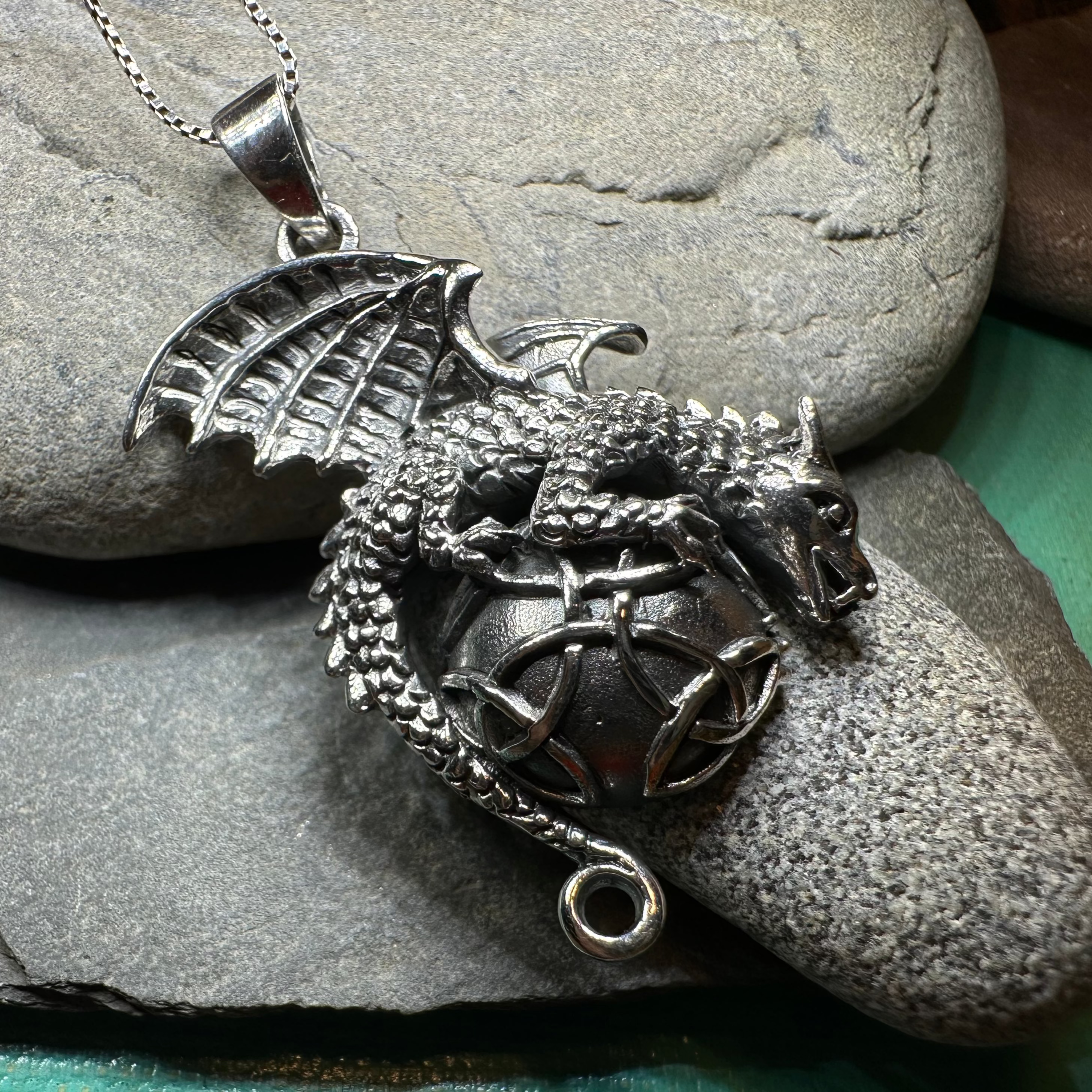 Archion Dragon Moon Necklace - Elegant Celestial Jewelry for Women, Moon Phase Pendant with Dragon Design, Perfect Gift for Birthday, Anniversary & Special Occasions | Ideal for Boho, Gothic & Fantasy Fashion Styles