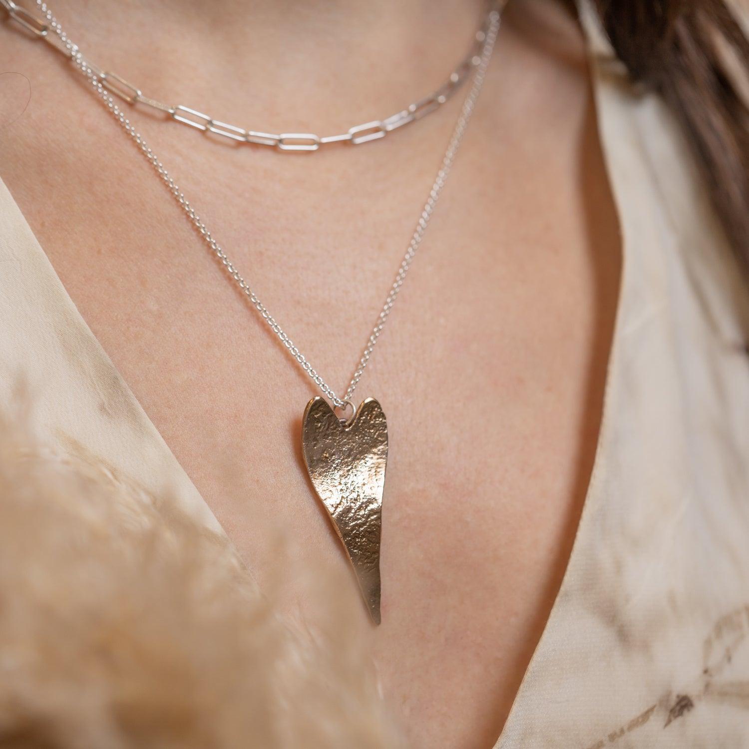 Unique Heart Pendant Necklace - Elegant Silver Jewelry for Women - Perfect Gift for Valentine's Day, Anniversary & Romantic Occasions