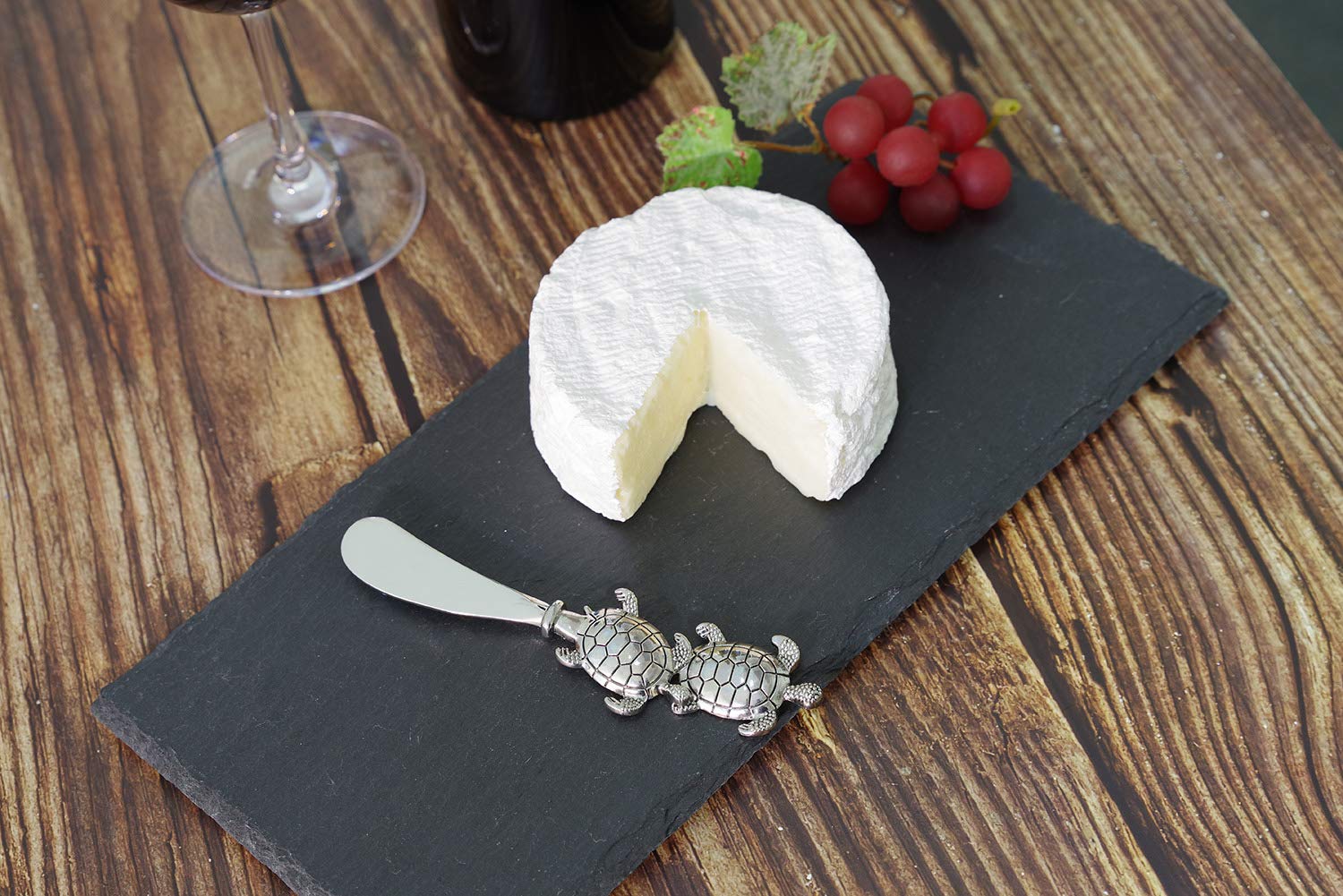2-Piece Zinc Alloy Cheese and Butter Spreader Knife Set - Turtle Design for Cheese Platter, Charcuterie Board & Party Serving - Elegant Kitchen Utensils for Entertaining