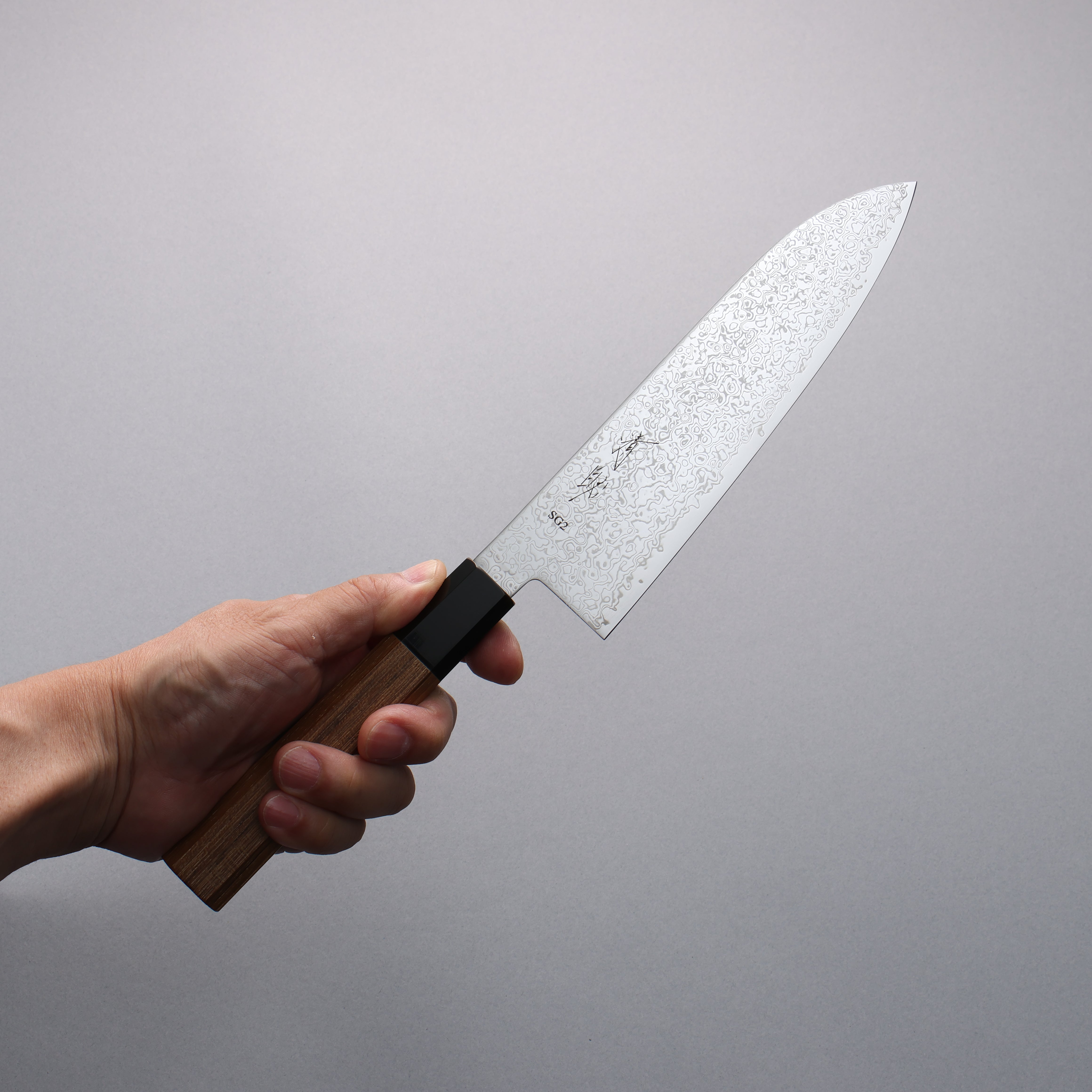 Premium Seisuke SG2 Damascus Santoku Knife 180mm - Japanese Teak Wood Handle with Black Water Buffalo Horn Ferrule - Perfect for Slicing, Dicing & Chopping Vegetables, Meat & Fish