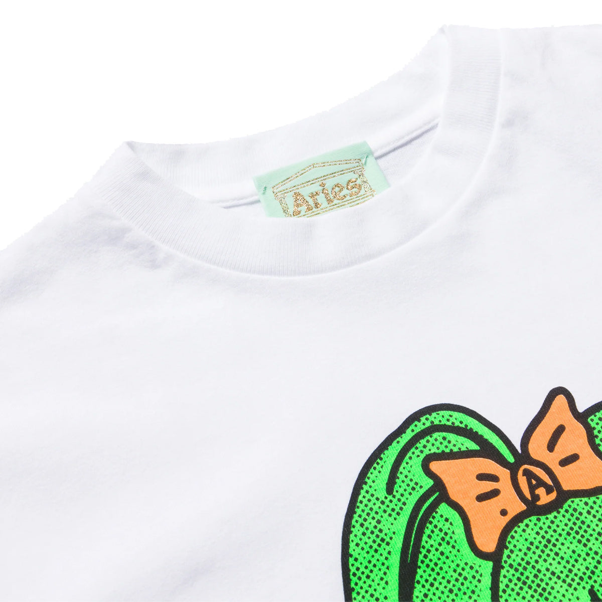 Kiss Tee White - Soft Cotton Women's T-Shirt for Casual Wear, Street Style & Everyday Outfits