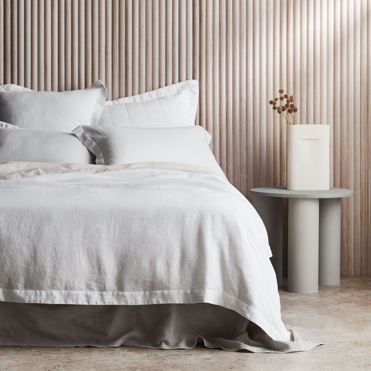 Sheridan Abbotson White Linen Quilt Cover Set - Premium Soft Bedding for Luxury Bedrooms & Guest Rooms