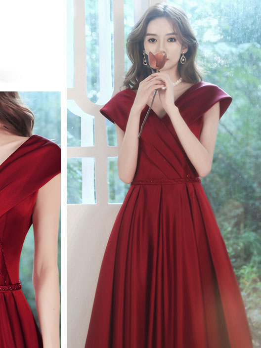 Elegant Burgundy V-Neck Long Prom Dress - A-Line Formal Gown for Homecoming, Evening Parties & Special Occasions
