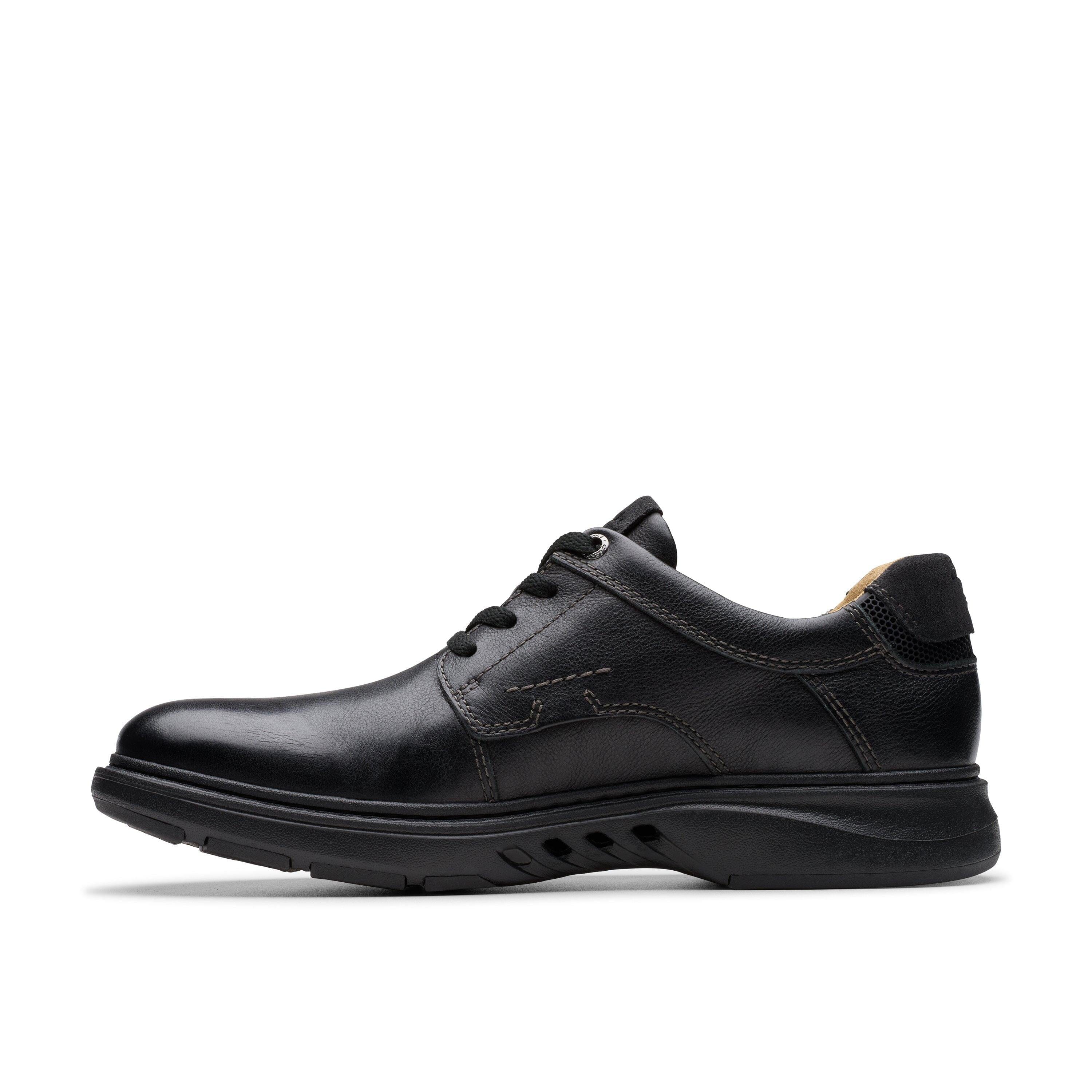 CLARKS Men's Un Briley Pace Oxford Shoes - Medium & Wide Width Comfortable Casual Dress Shoes for Work, Office & Everyday Wear