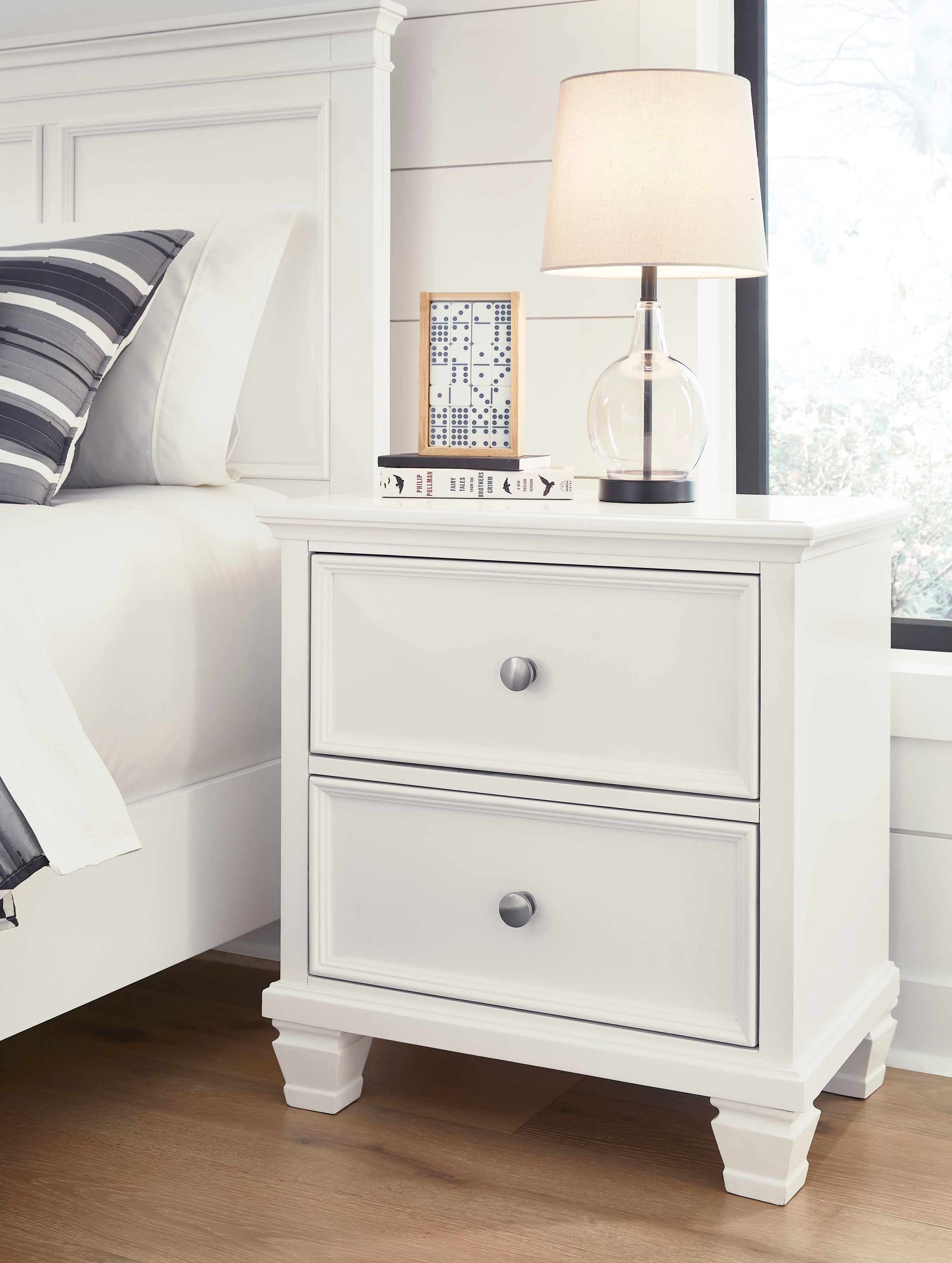 Modern Nightstand with USB Ports - Stylish Bedside Table for Bedroom, Living Room & Office - Compact Storage Cabinet with Drawer & Shelf
