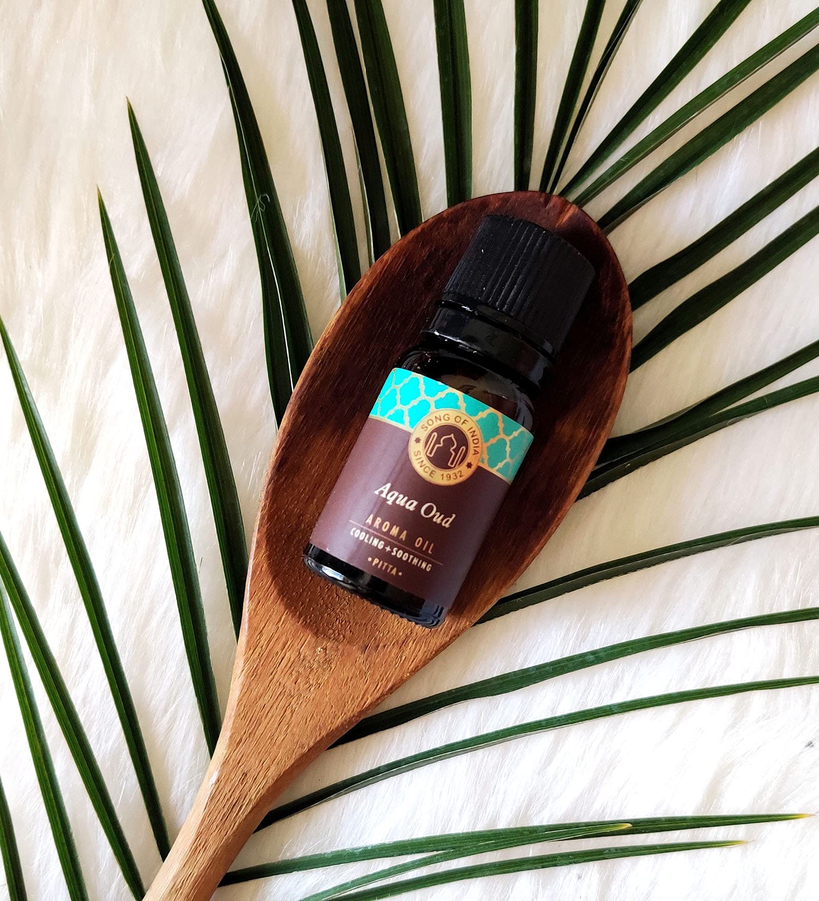 Luxurious Veda Aroma Oil in Glass Bottle - Aqua Oud Fragrance by Song of India | Premium Essential Oil for Aromatherapy, Massage & Relaxation
