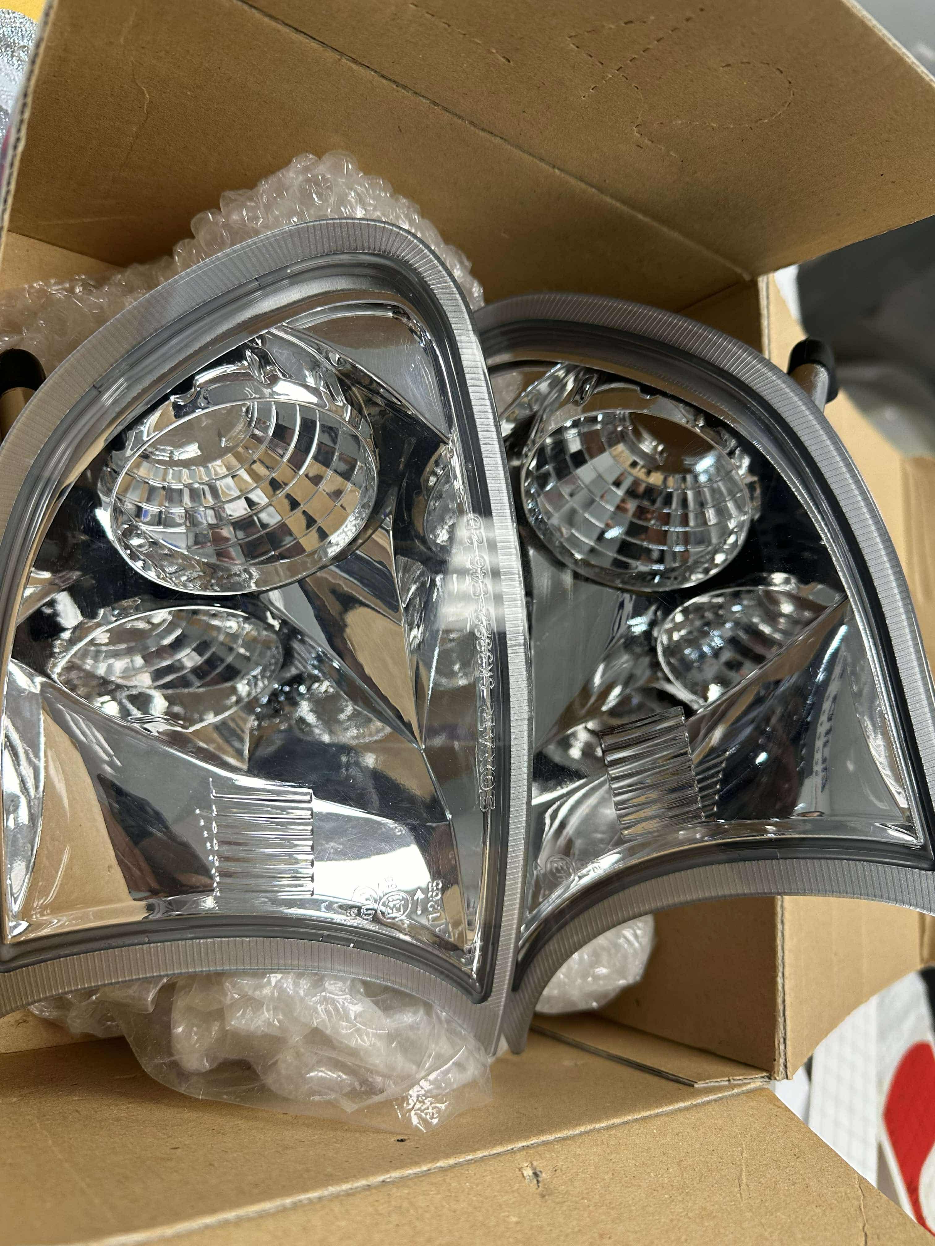 1999-2002 BMW 3 Series E46 Coupe Clear Corner Marker Lights - Replacement Park Signal Lamps (Not for Sedan) - Perfect for Night Driving & Car Customization