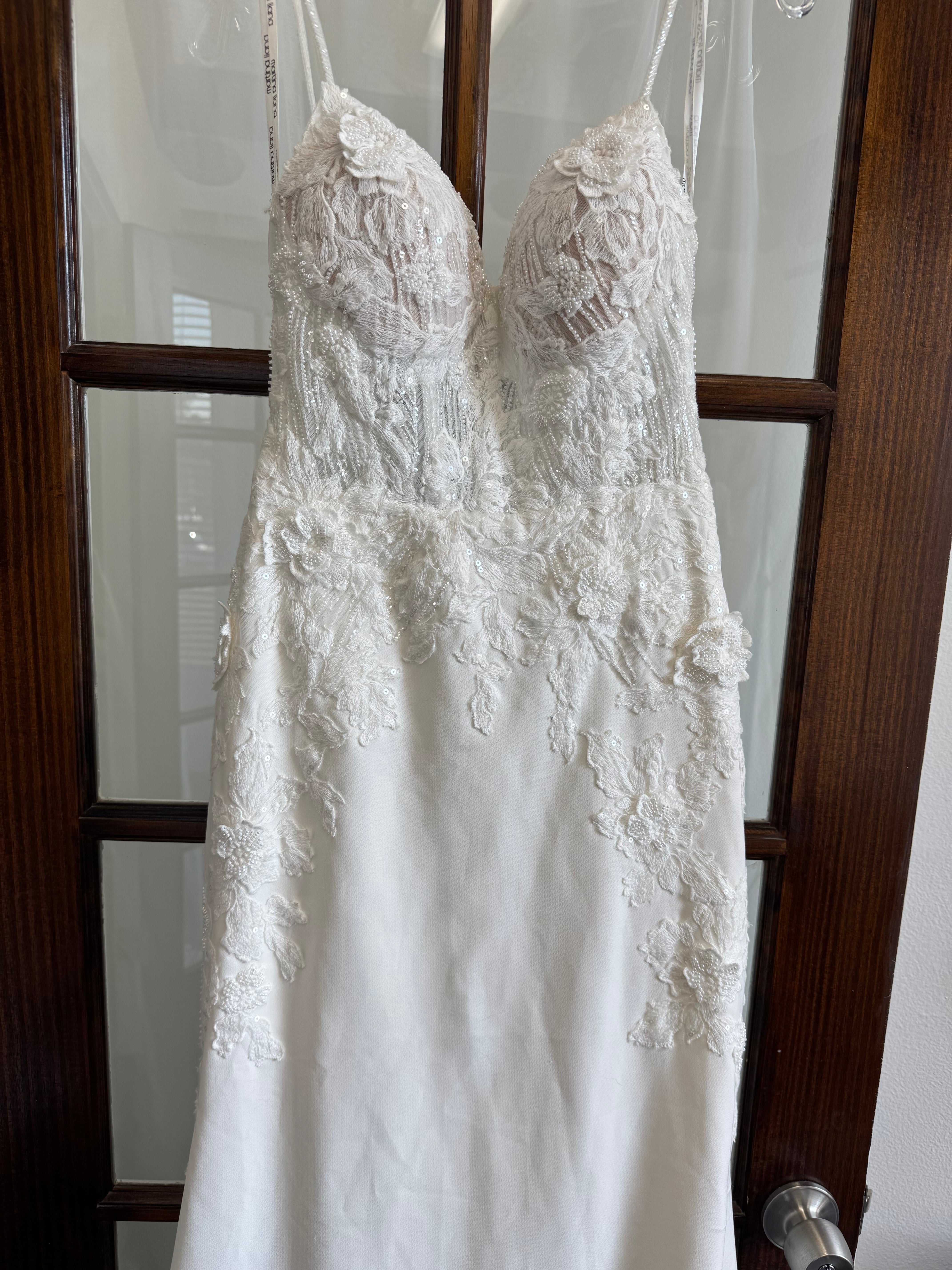 Martina Liana 1390 Wedding Dress - Elegant A-Line Lace Bridal Gown for Church Ceremony & Formal Reception