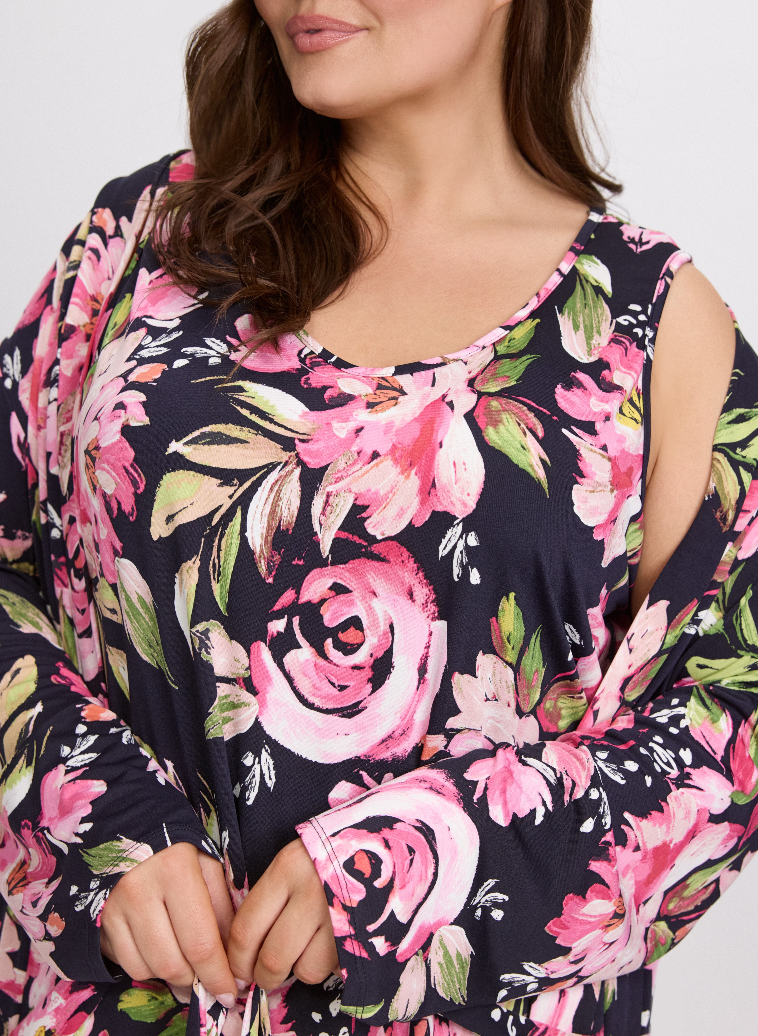 Floral Nightgown and Bathrobe Set for Women - Soft Sleepwear Loungewear with Pockets, Comfortable Night Dress and Robe for Spa, Bridal Shower, Honeymoon, and Relaxing at Home