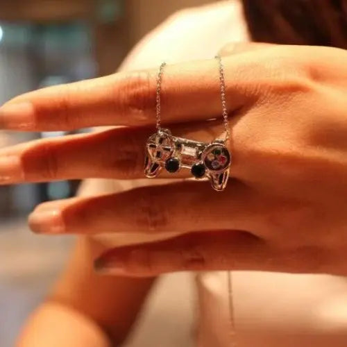 Player 1 Necklace - Stylish Couple's Gamer Jewelry for Him & Her - Perfect Gift for Gamers, Boyfriend/Girlfriend, Anniversary & Valentine's Day - Great for Gaming Dates & Esports Events