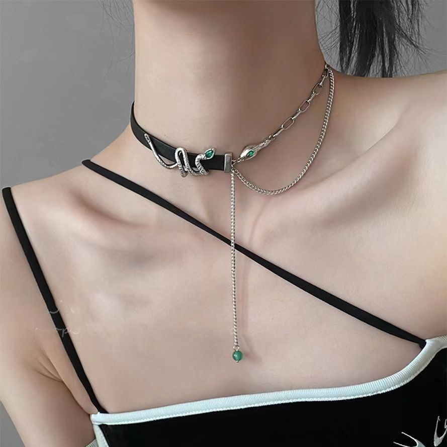 Spider Serpent Black Leather Choker Necklace Punk Gothic Collar for Women & Men | HN1872 | Perfect for Halloween, Cosplay, and Gothic Fashion Accessories