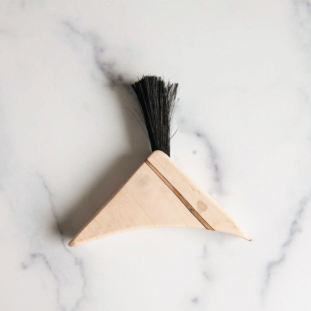 MT1006 Small Wooden Counter Brush - Compact & Durable for Kitchen, Bar, and Restaurant Cleaning - Perfect for Countertops, Tables, and Surfaces